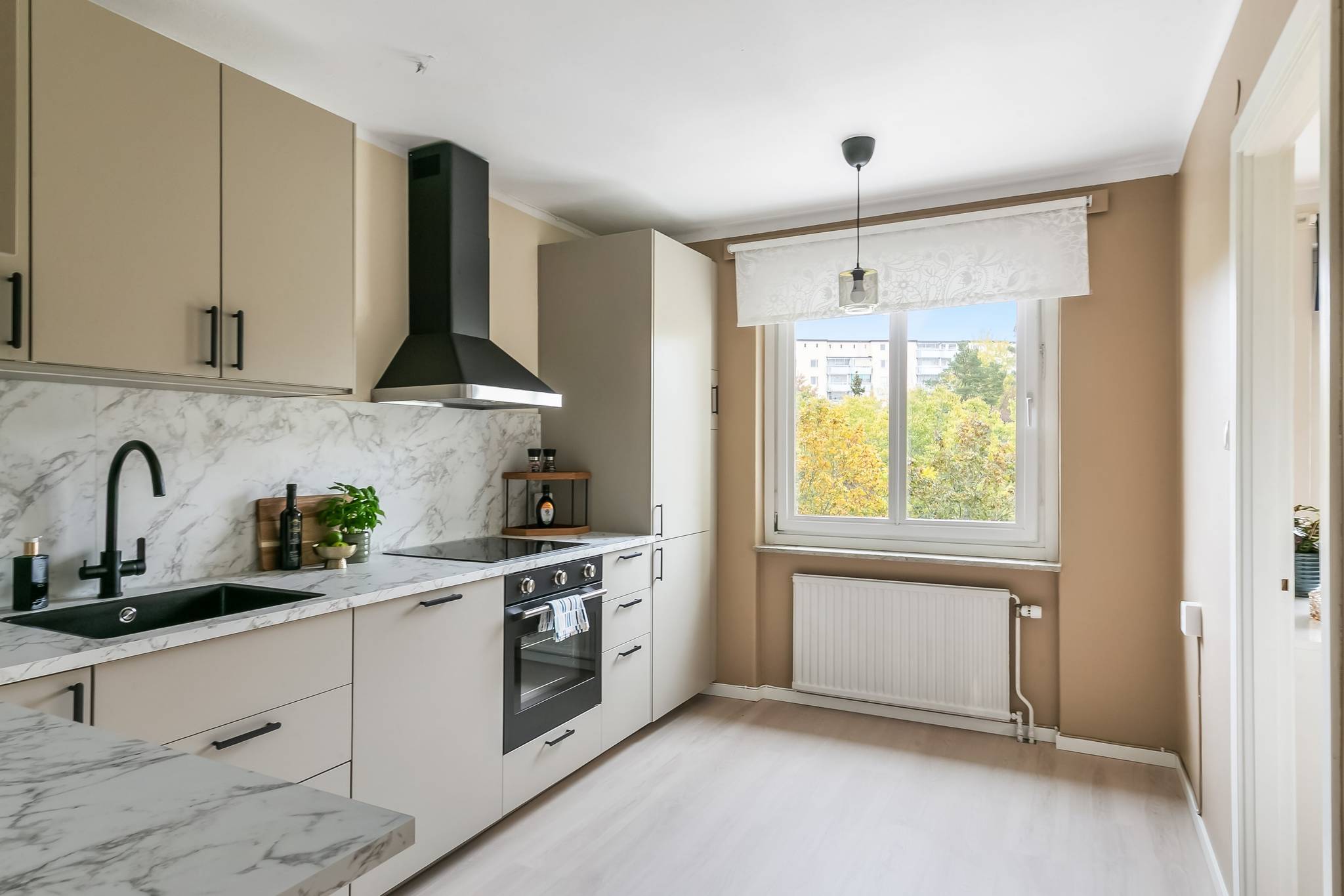 2 rum lägenhet på Filipstadsbacken 48, 3tr Farsta Strand, Stockholms kommun - bild 1