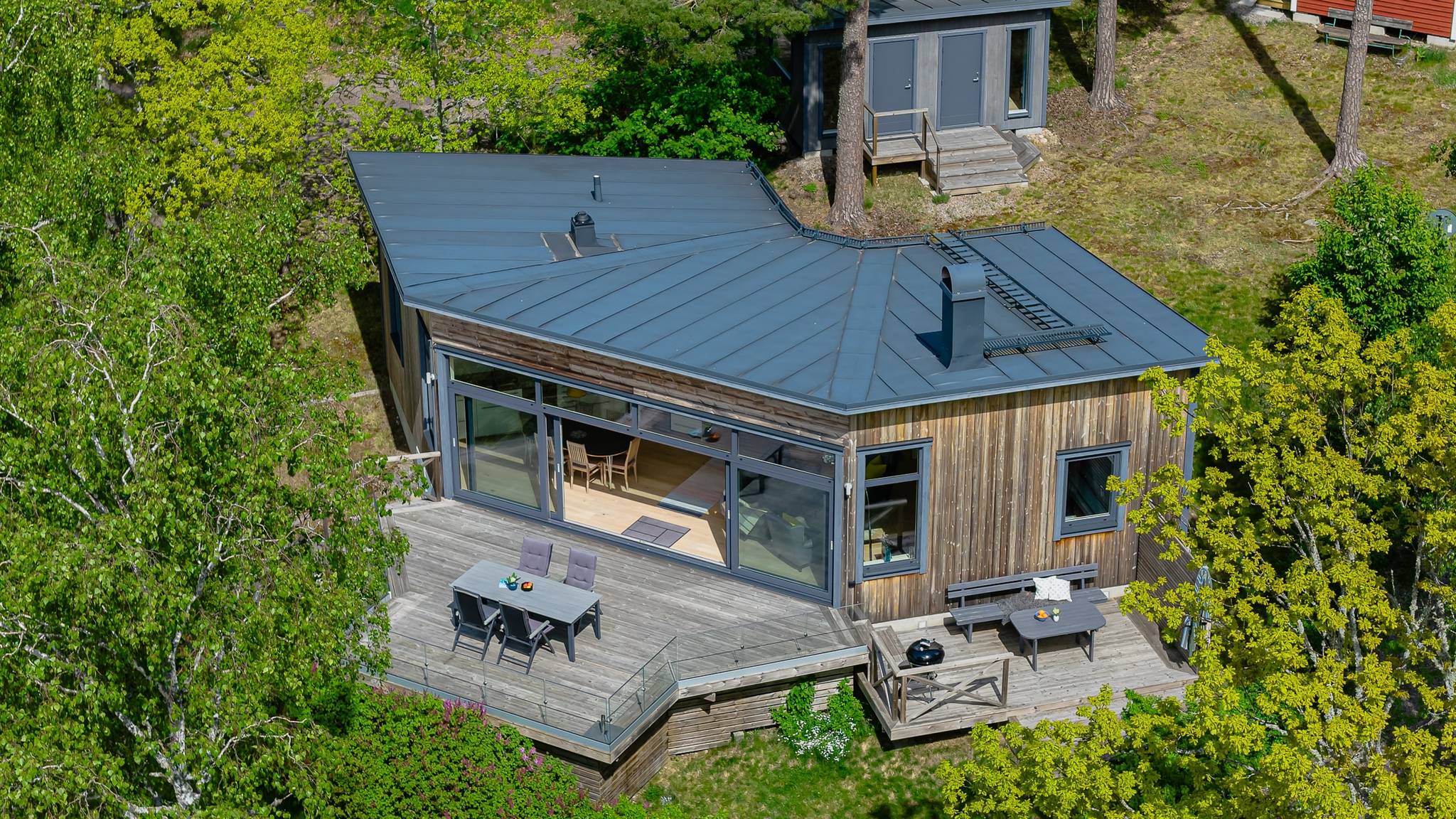 4 rum vinterbonat fritidshus på Stenskärsvägen 1 Hällarna, Arboga kommun - bild 1
