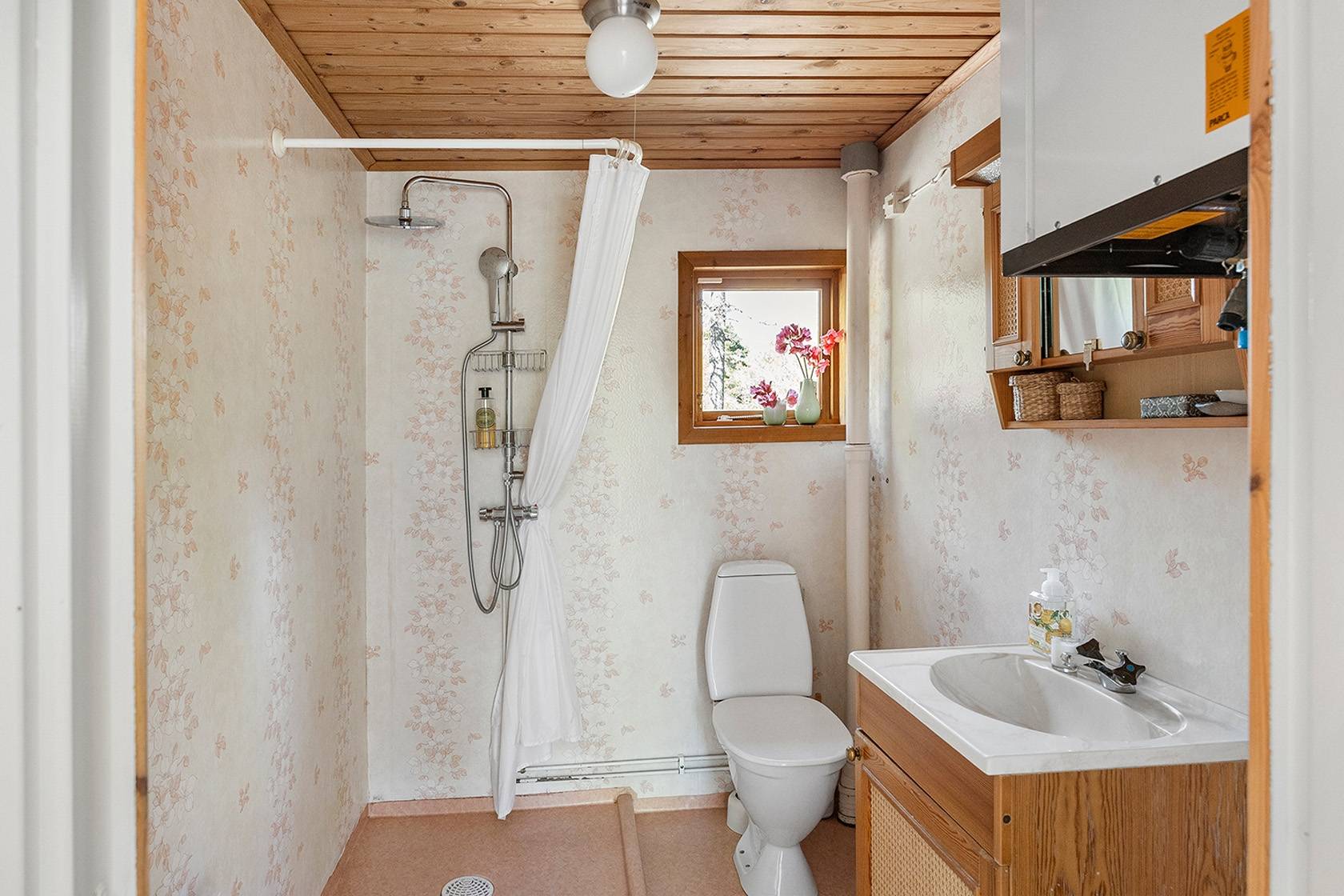 3 rum Vinterbonat fritidshus på Älgebyvägen 53 Garns-ekskogen/brottby Vallentuna kommun - bild 13