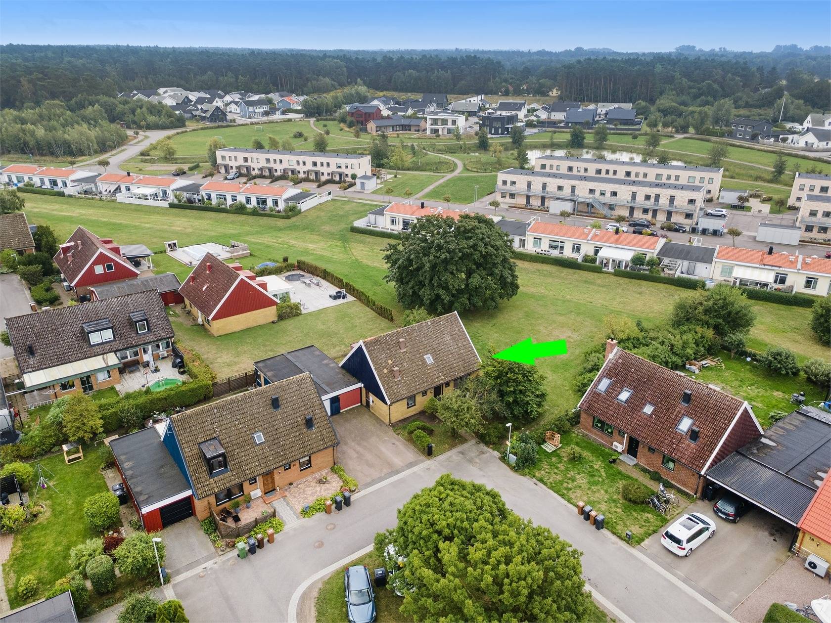 6 rum villa på Rödklövervägen 17 Häljarp, Landskrona kommun - bild 1