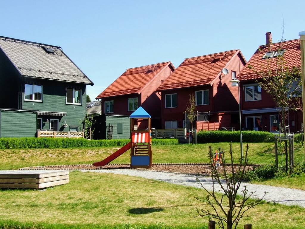 4 rum Par-/kedje-/radhus på Brännugnsstigen 24 Trädgårdsstaden I Vallentuna Vallentuna kommun - bild 22