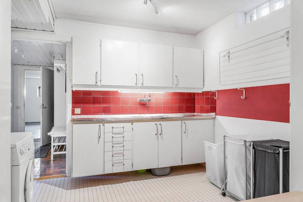 8 rum Villa på Krokusvägen 8 Ulricehamn Ulricehamns kommun - bild 28