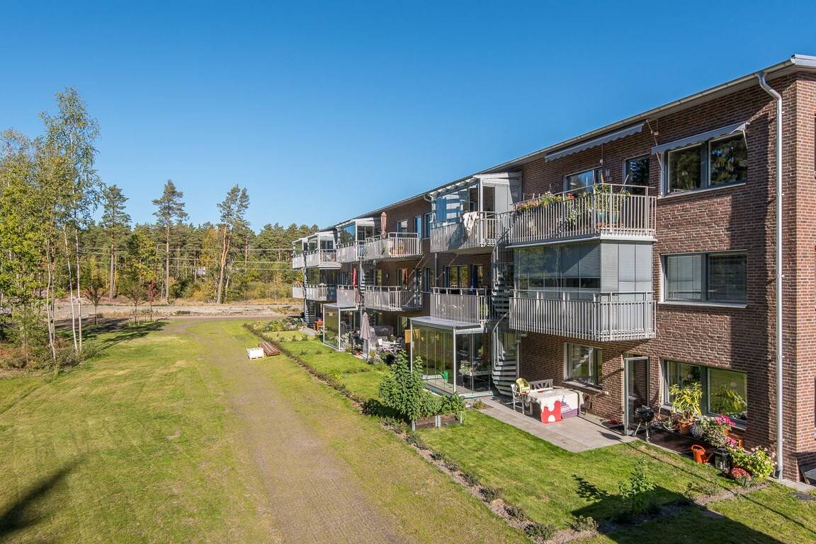 3 rum Lägenhet på Holmtorpsvägen 55 Södra Vrinnevi Norrköpings kommun - bild 3