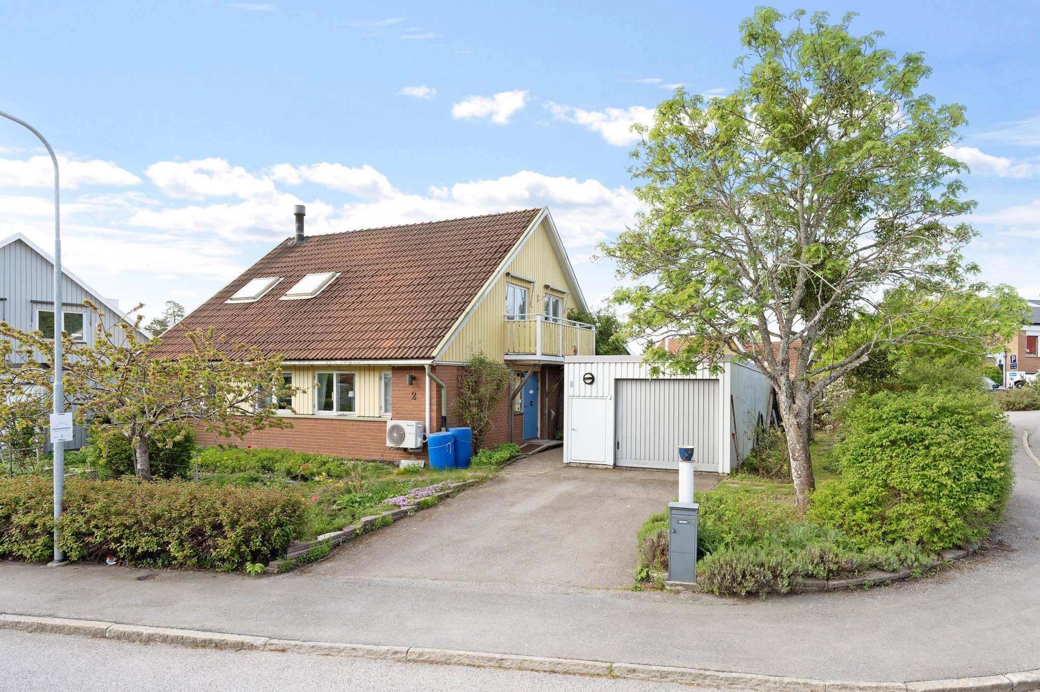 8 rum villa på Skridskovägen 2 Viksjö, Järfälla kommun - bild 1