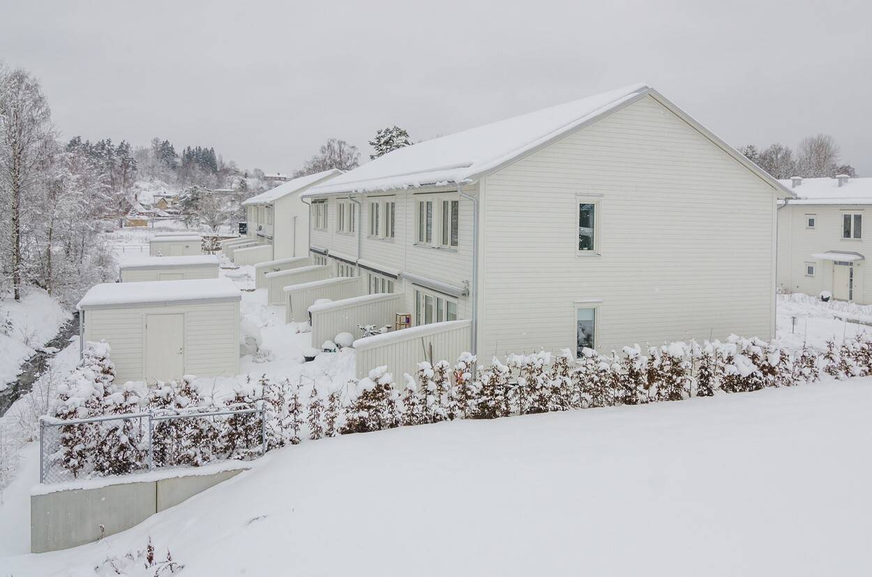 5 rum Par-/kedje-/radhus på Drivhusvägen 65 Stensholm Jönköpings kommun - bild 2