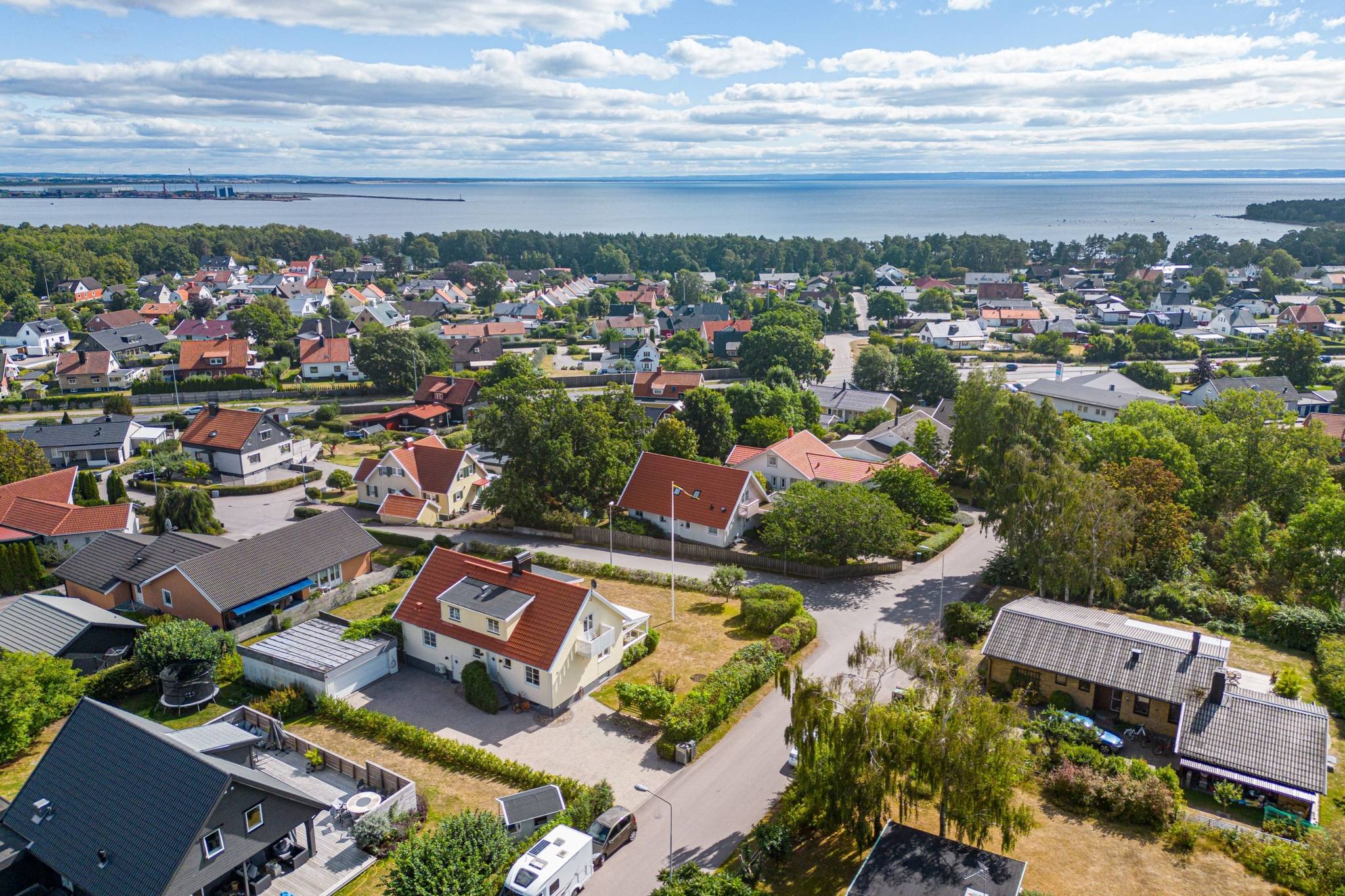 8 rum Villa på Kullavägen 20 Söndrum Halmstads kommun - bild 2