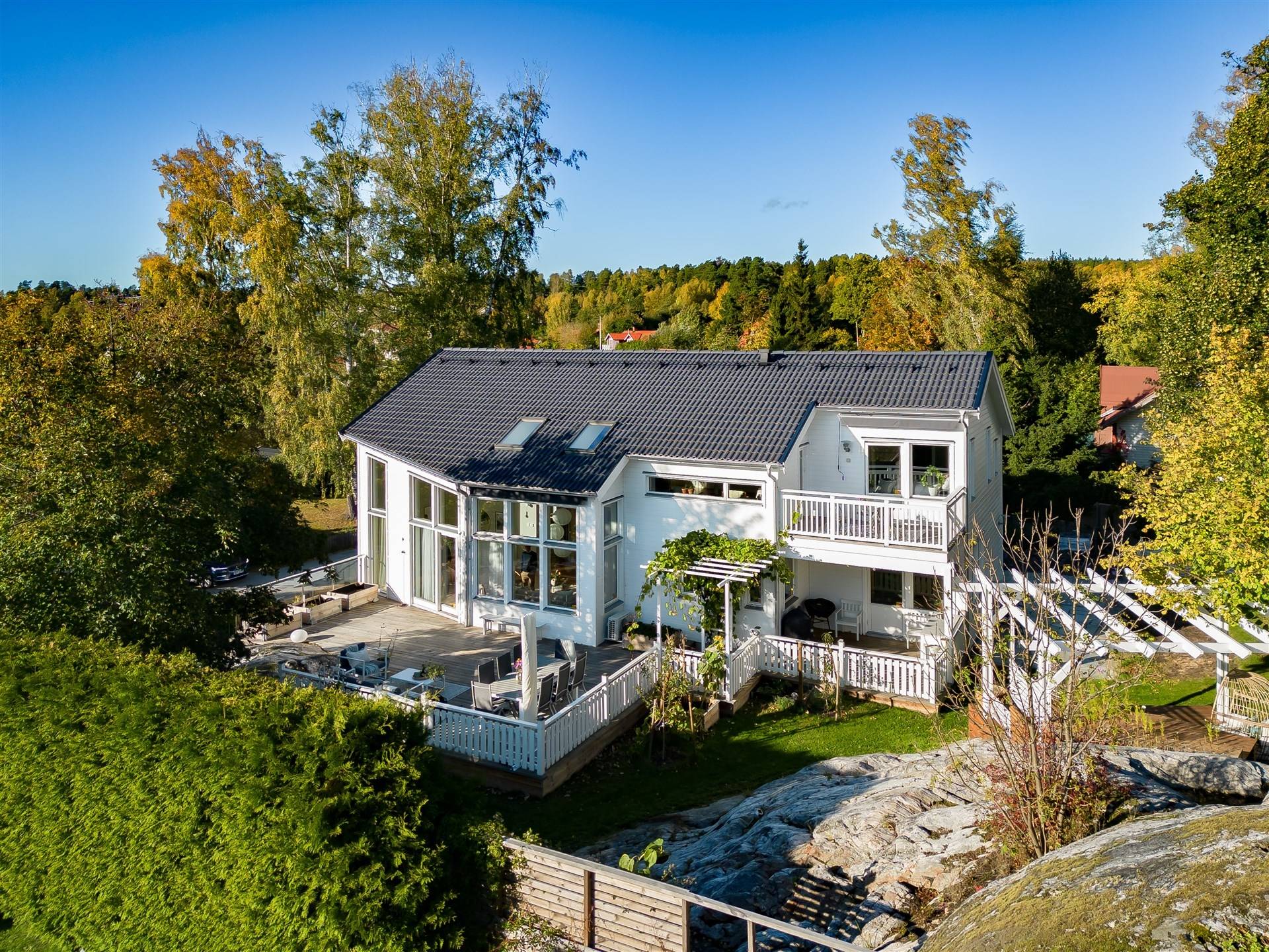 8 rum Villa på Södra Erikstensvägen 13 Skärvik Ekerö kommun - bild 2