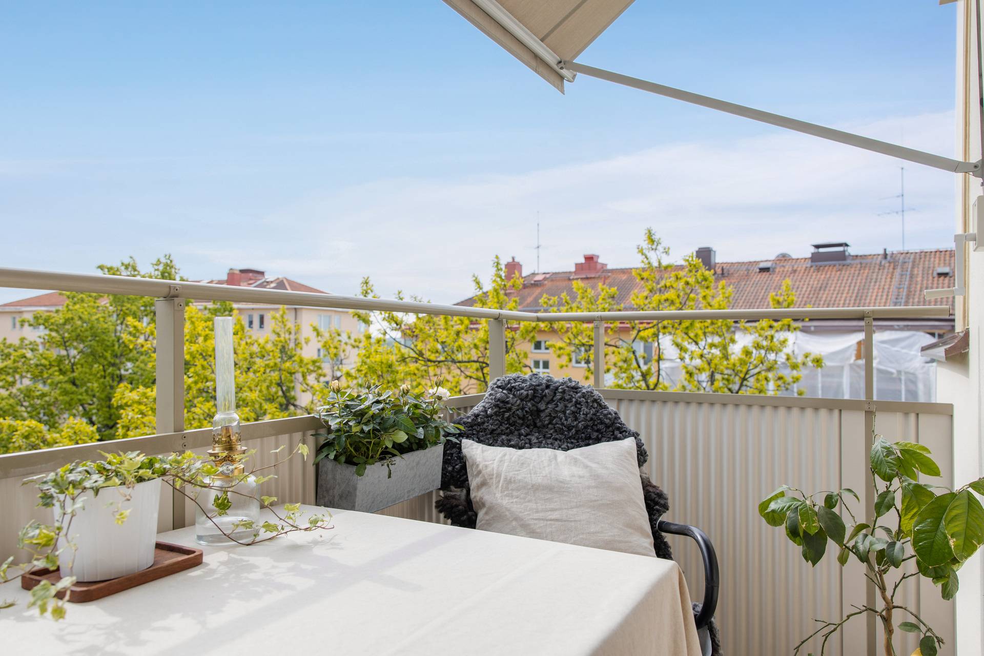 3 rum Lägenhet på Rindögatan 25, 5 tr Gärdet Stockholms kommun - bild 2