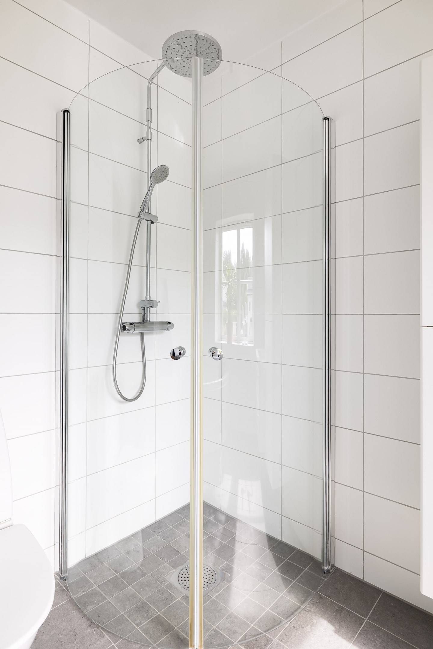 5 rum Parhus på Dröjabacken 14 Ekeby-Almby Örebro kommun - bild 19