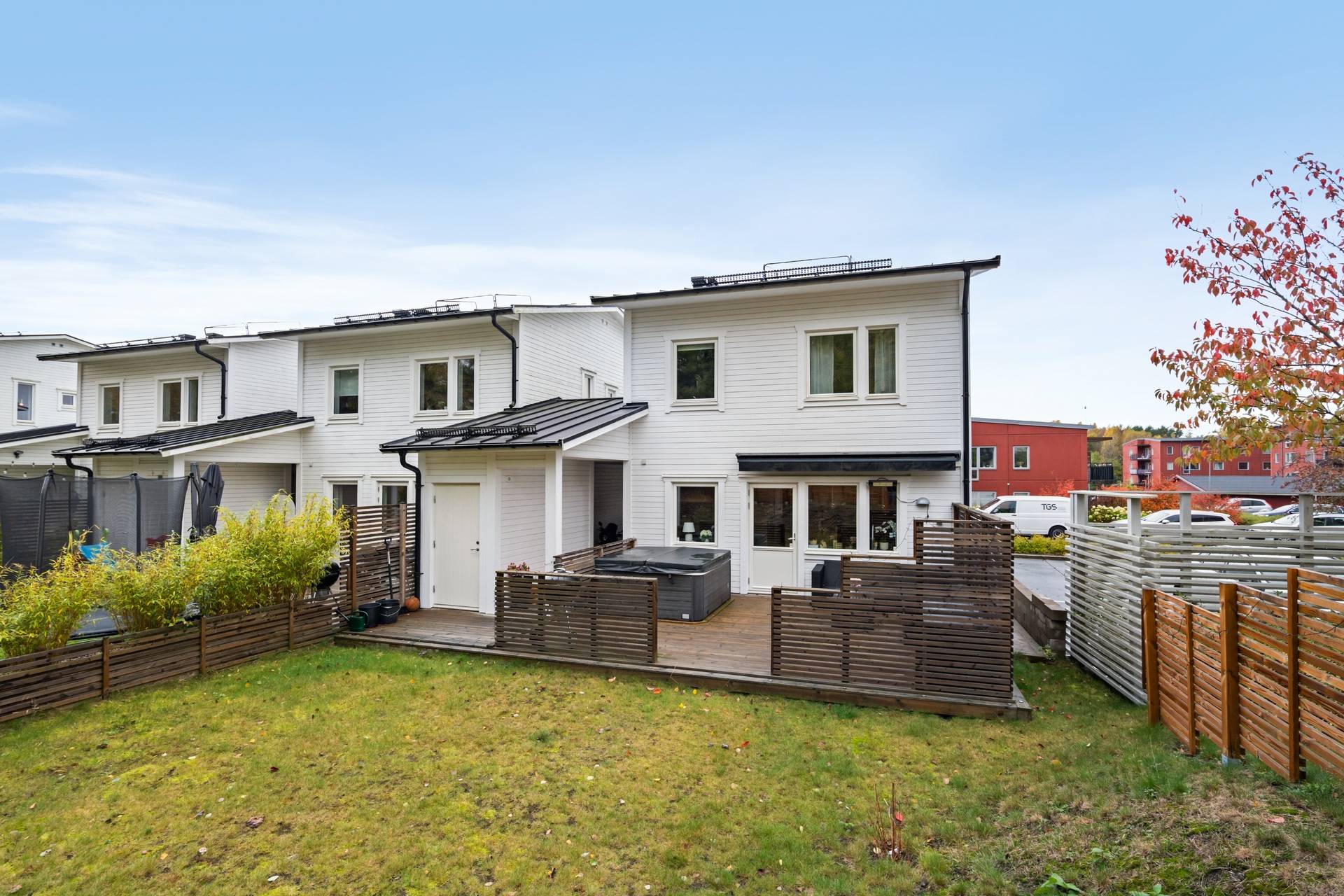 5 rum kedjehus på Flygarvägen 18 Tullinge, Botkyrka kommun - bild 1