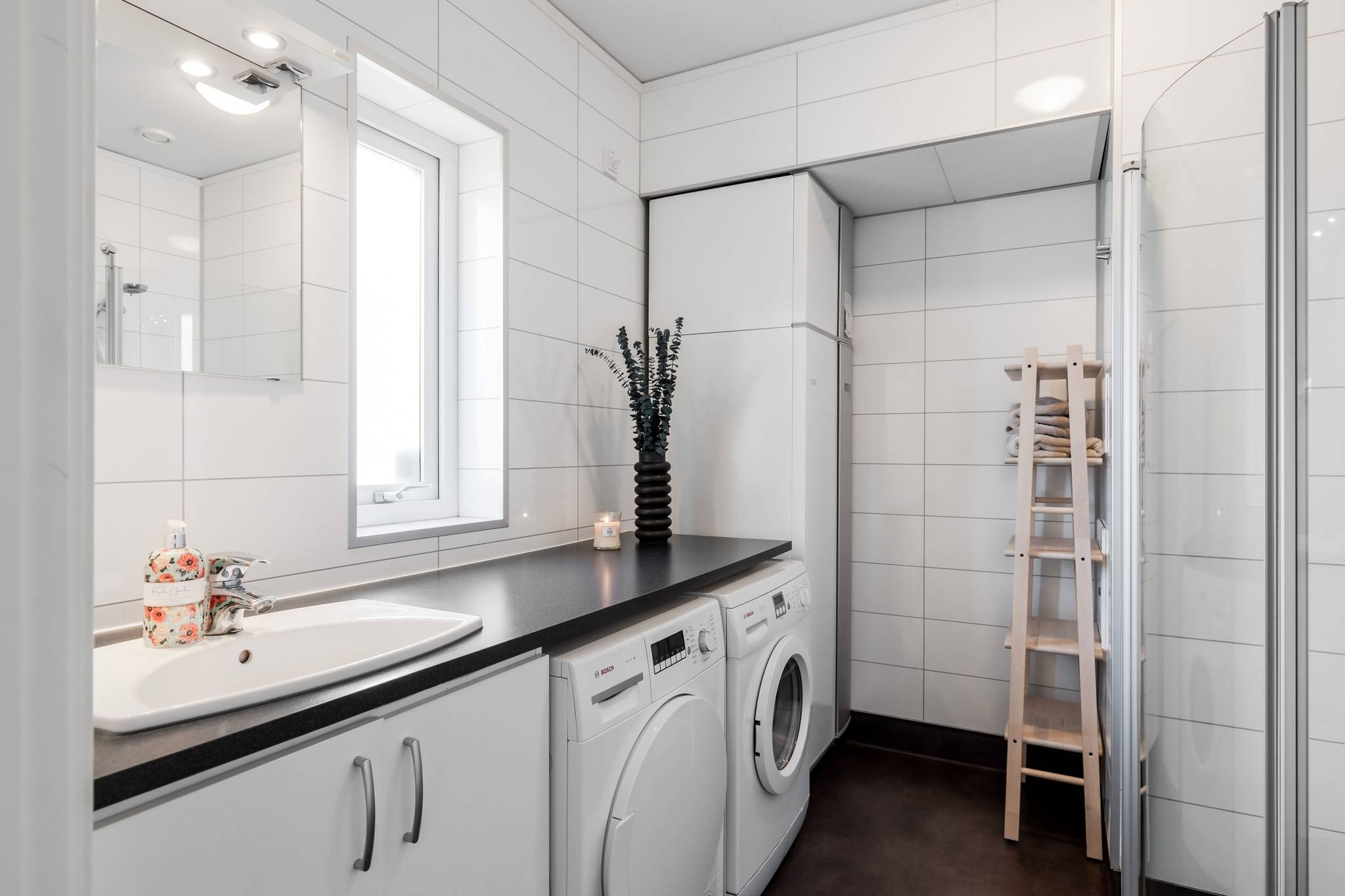 4 rum Parhus på Viktor Dahléns väg 165A Mosås Örebro kommun - bild 18