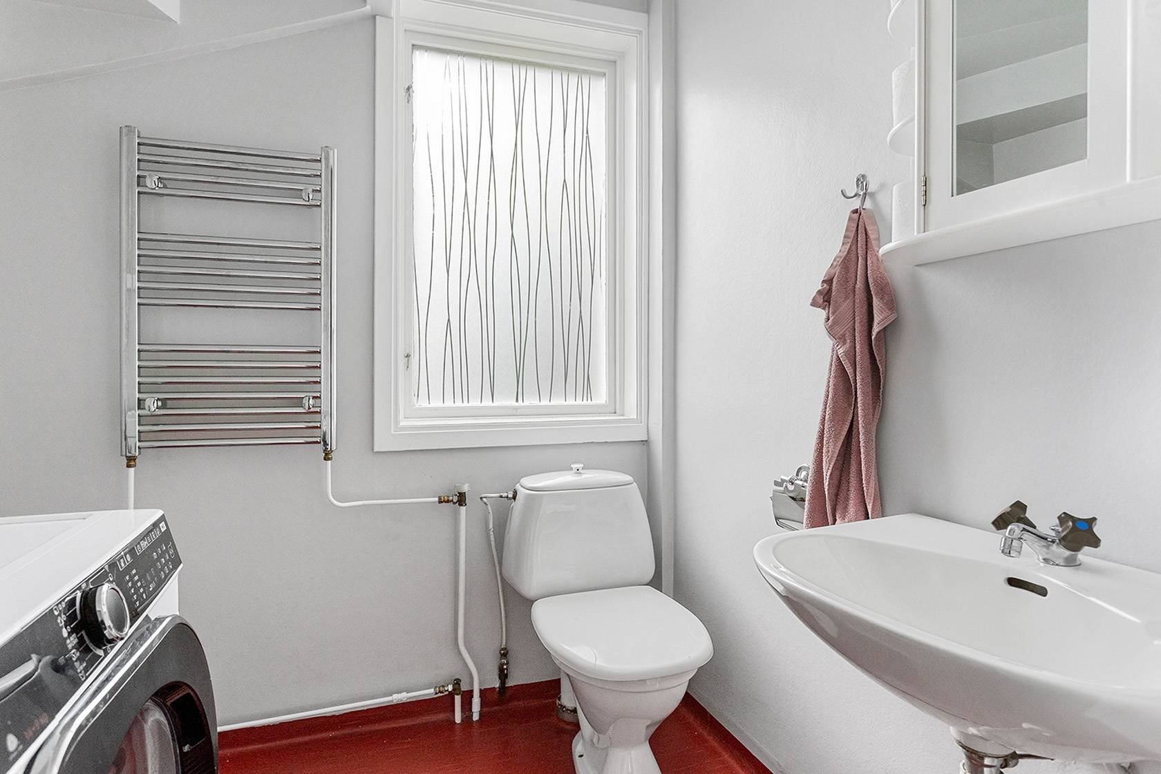 7 rum Villa på Skolvägen 21 Deje - Centralt Forshaga kommun - bild 13