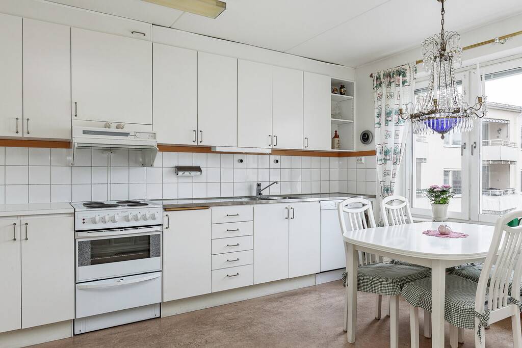 4 rum Lägenhet på Löjtnantsgatan 10, 4 tr Nedre Gärdet Stockholms kommun - bild 2