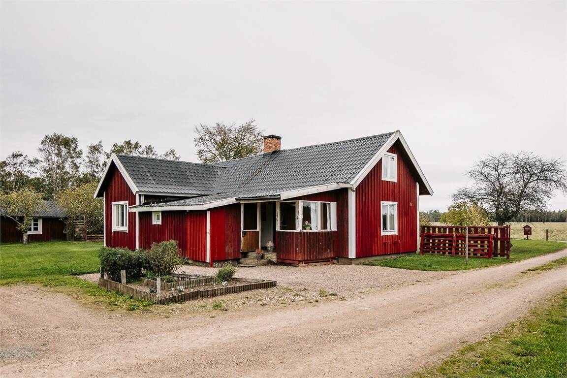 4 rum Gård/skog på Hallum Fridhem Varola Skövde kommun - bild 11