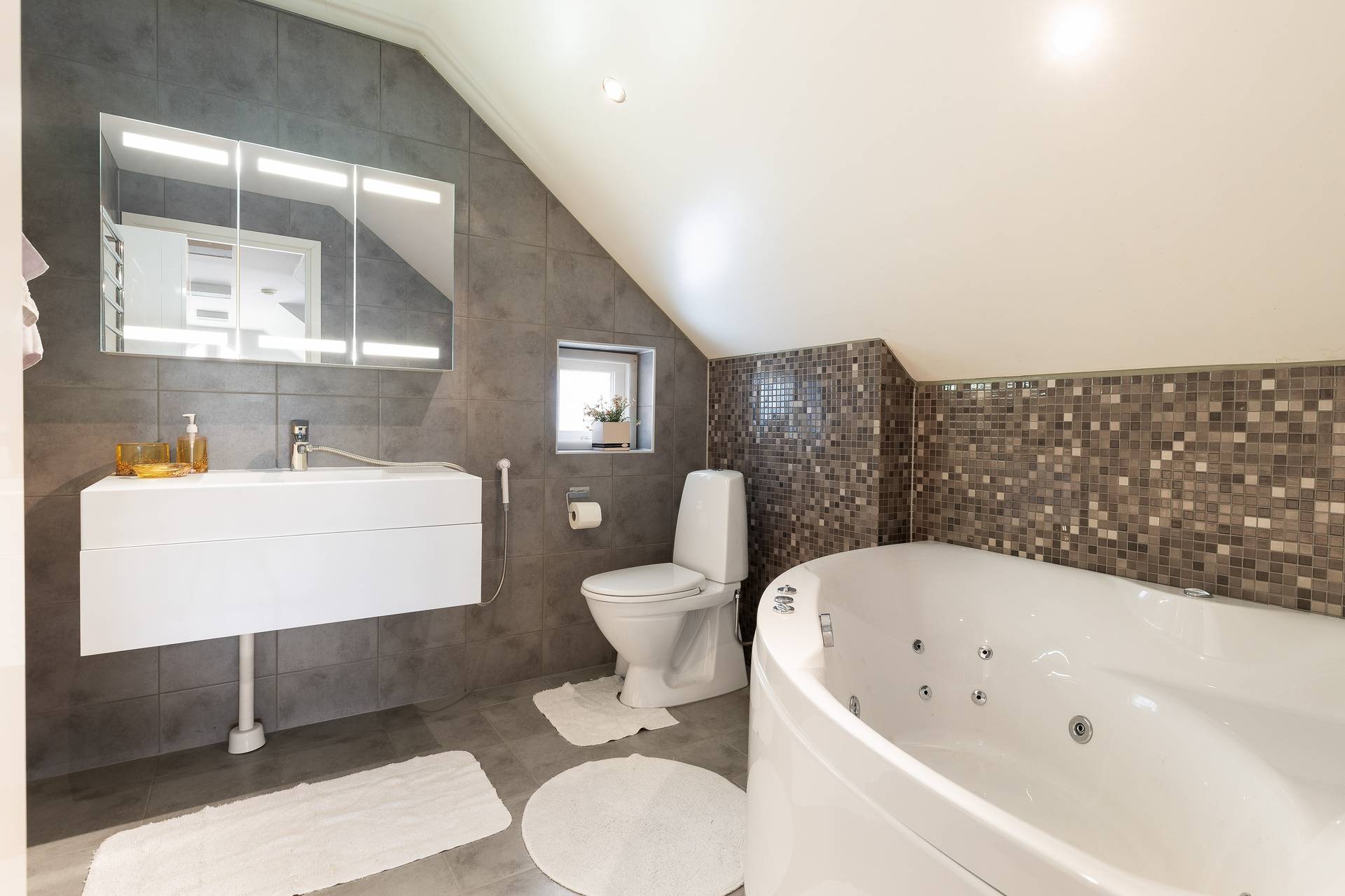 5 rum Villa på Linanders väg 6 Bålsta Håbo kommun - bild 32