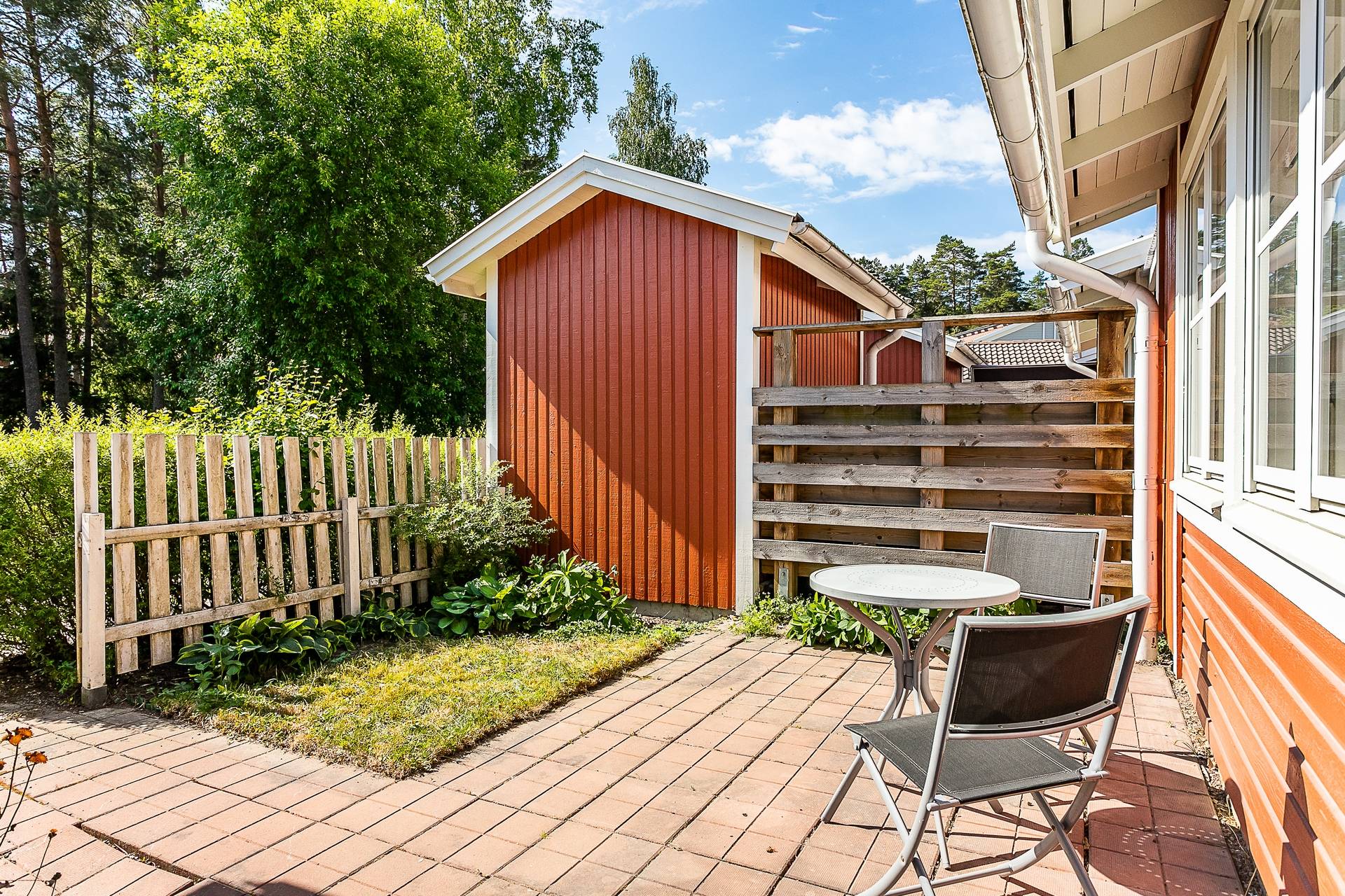 4 rum Par-/kedje-/radhus på Västgötaresan 65 Sävja Uppsala kommun - bild 7