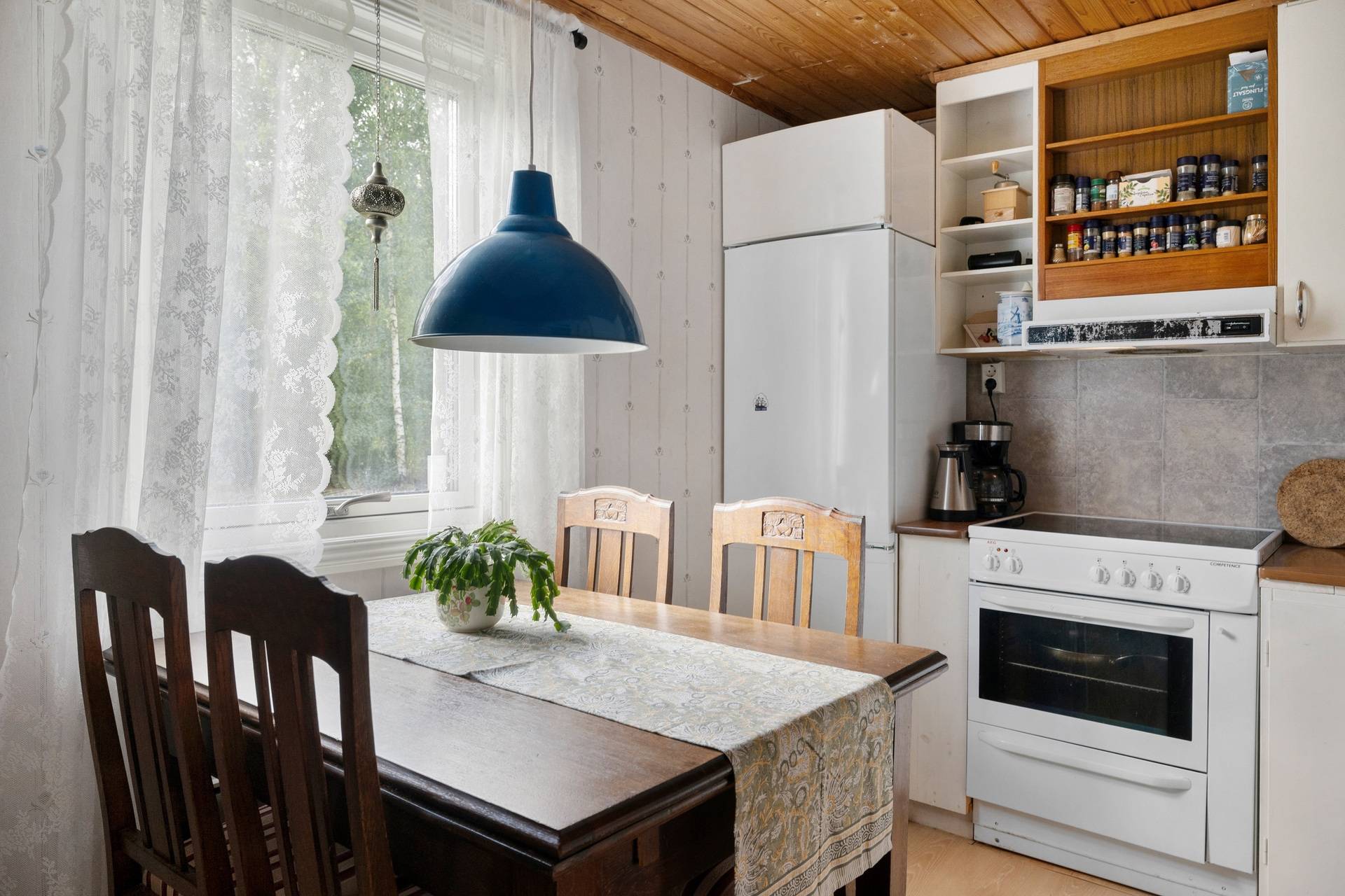 3 rum Vinterbonat fritidshus på Långsbyn Bergsveden 371 Långshyttan Hedemora kommun - bild 4