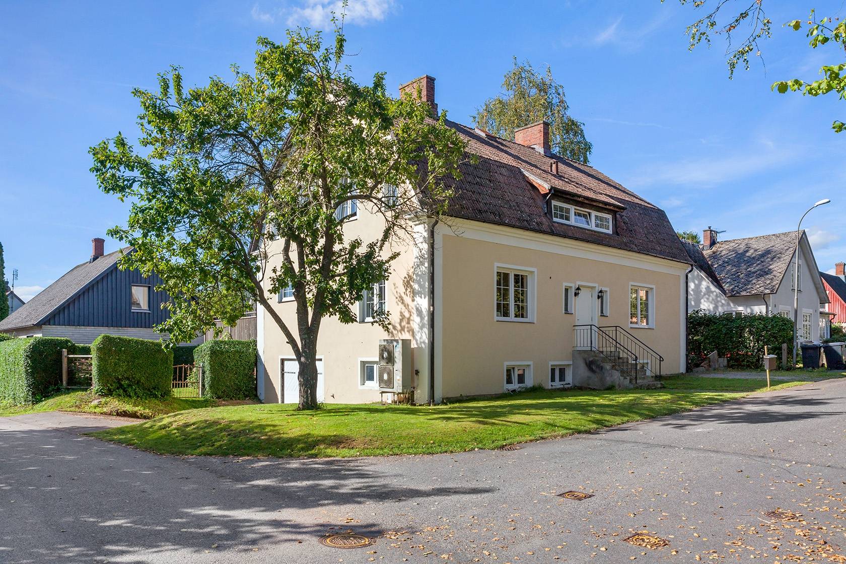 7 rum Villa på Disponentgatan 10 Lövestad Sjöbo kommun - bild 2