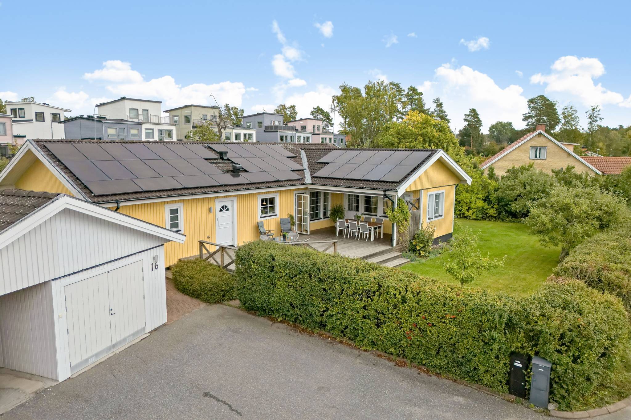 Almhagsgränd 16, Ekerö Lundhagen, Ekerö kommun