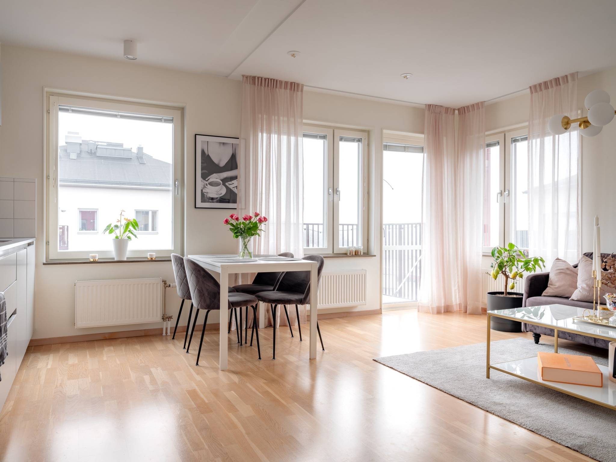 2 rum lägenhet på Hovslagarevägen 17 Edsängen, Sollentuna kommun - bild 1