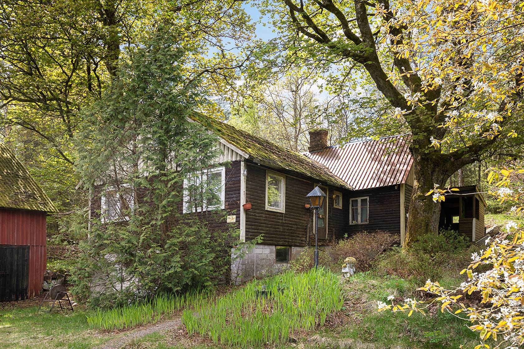5 rum gård/skog på Sövdared Trolleryds gård Mästocka, Laholms kommun - bild 1