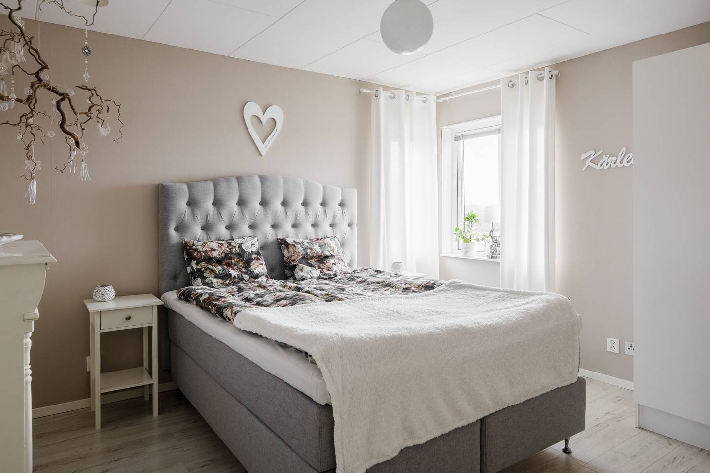 4 rum Parhus på Herrgårdsvägen 11A Skaraberg Skara kommun - bild 24