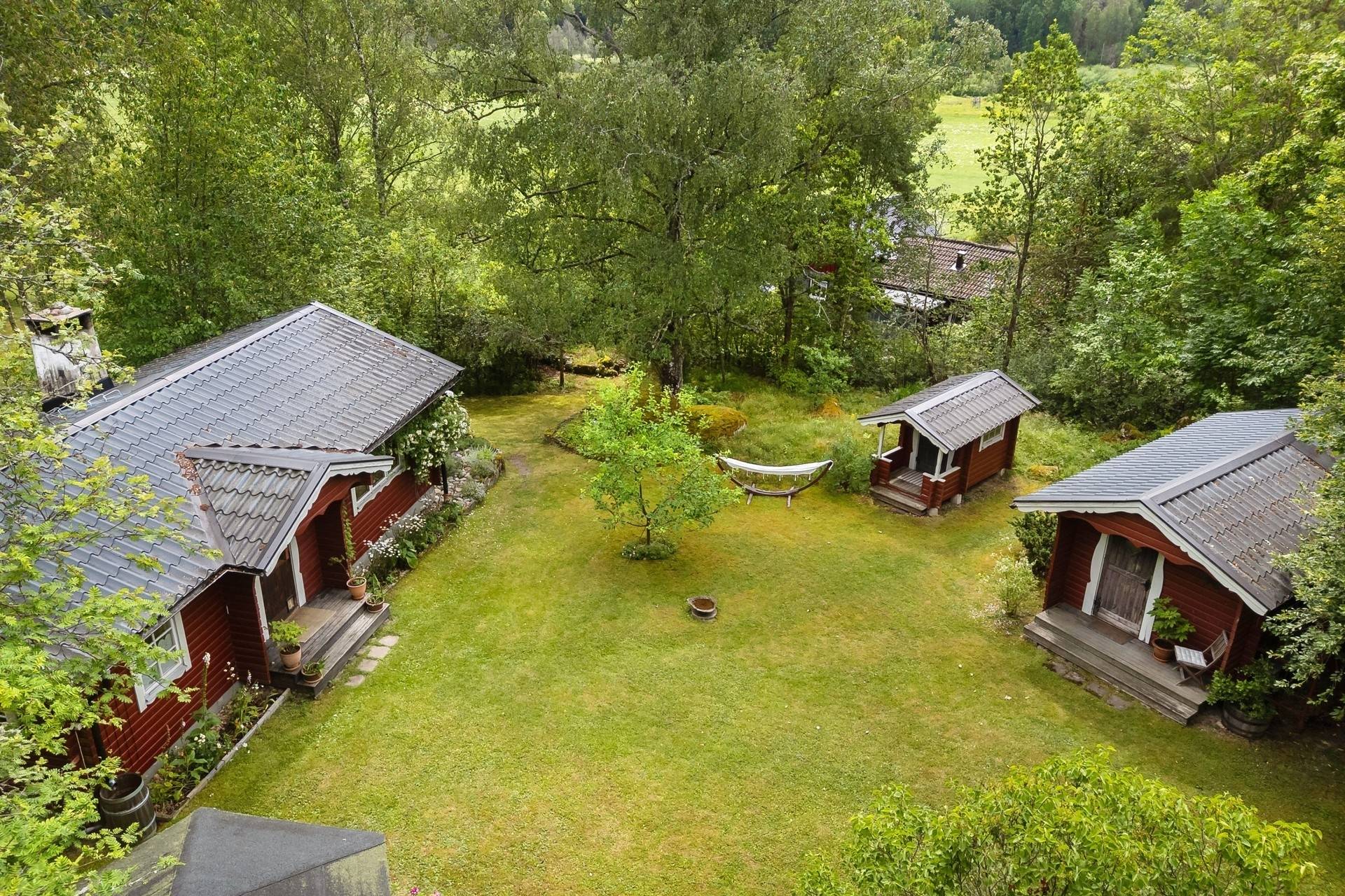 2 rum Vinterbonat fritidshus på Västra Viggeby 14 Mariefred/Viggeby Strängnäs kommun - bild 2