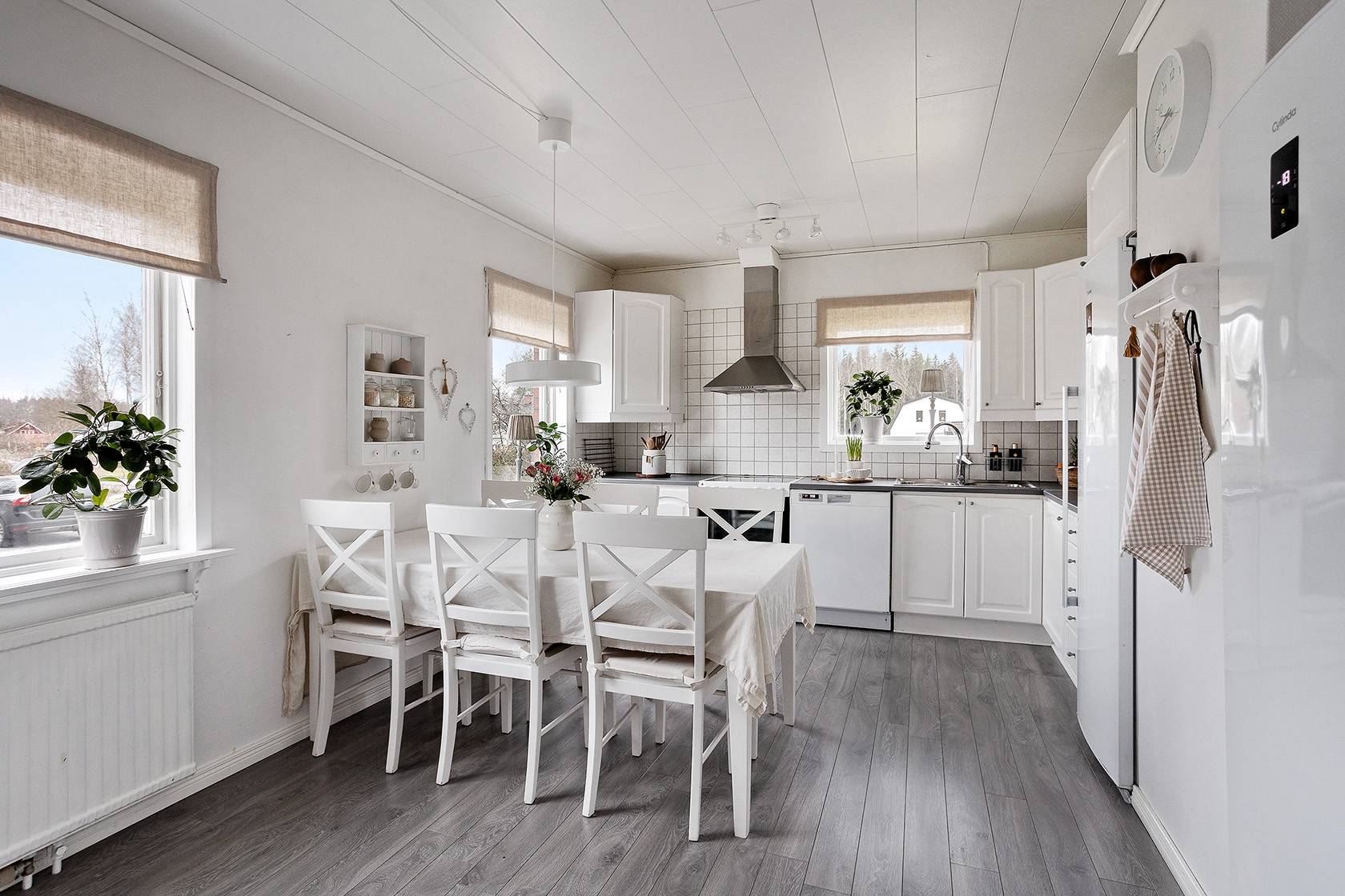 8 rum Villa på Yxhultsvägen 72 Hällabrottet Kumla kommun - bild 7