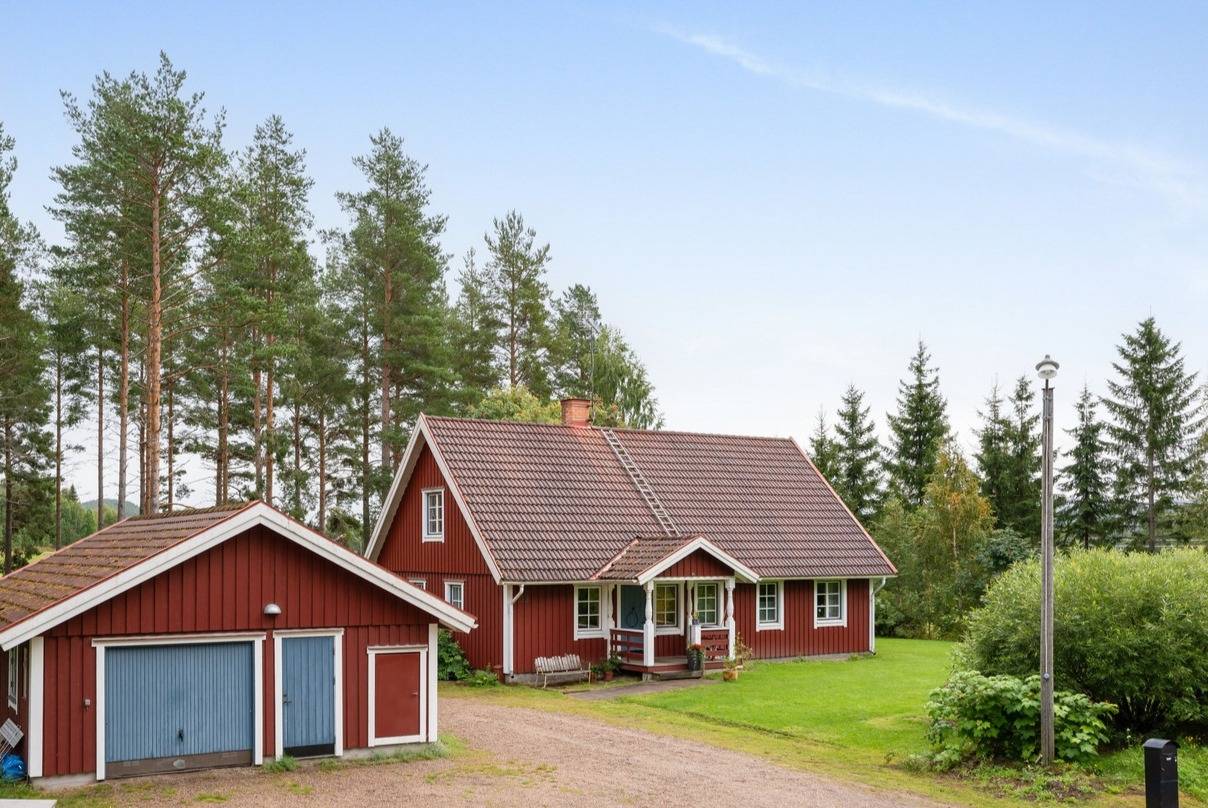 5 rum villa på Södra Ygsvägen 13 Färila, Ljusdals kommun - bild 1
