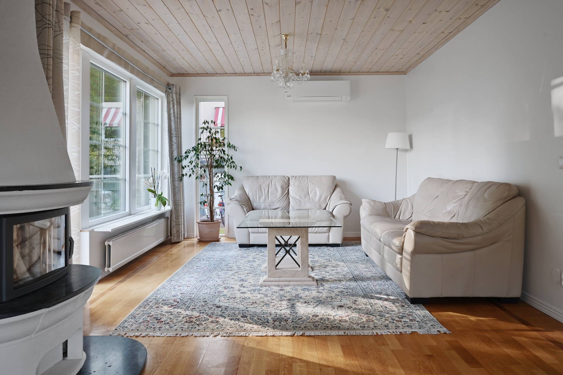 6 rum Villa på Bivägen 6B Töjnan Sollentuna kommun - bild 9