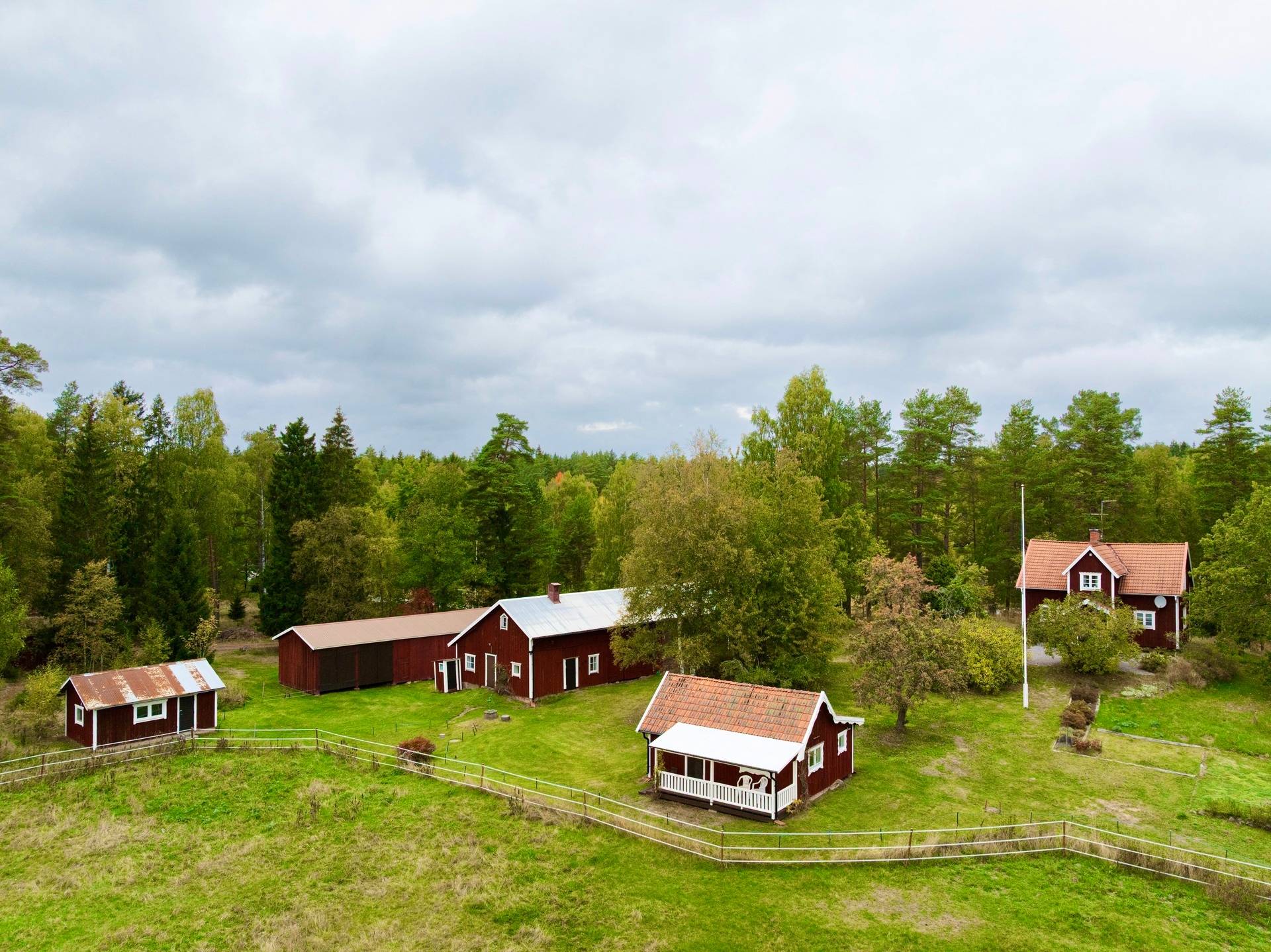 5 rum Gård/skog på Mellringe gård 1 Läggesta/Hedlandet Mariefred Strängnäs kommun - bild 71