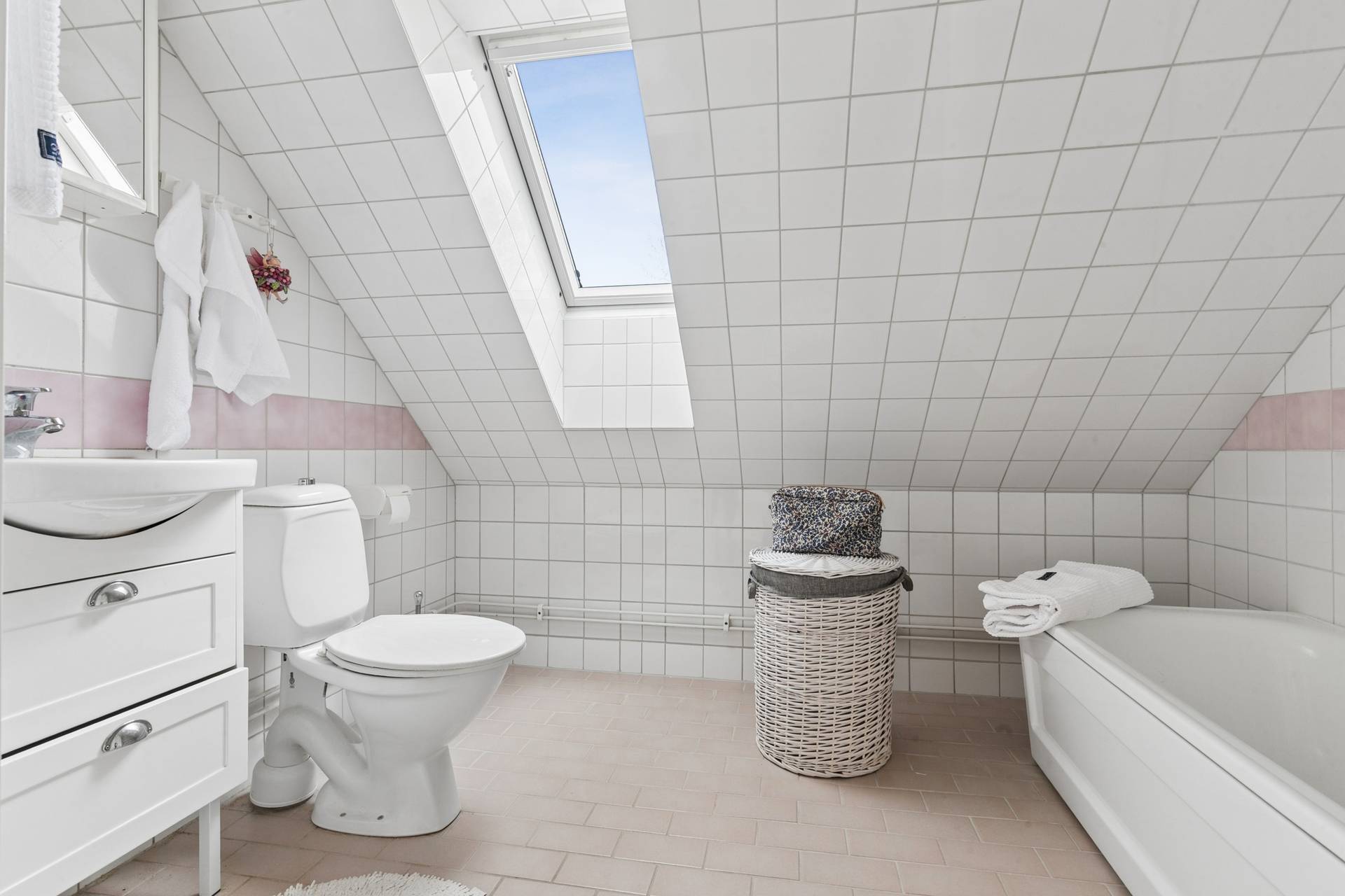 6 rum Villa på Tistelvägen 38 Vendelsö Haninge kommun - bild 41