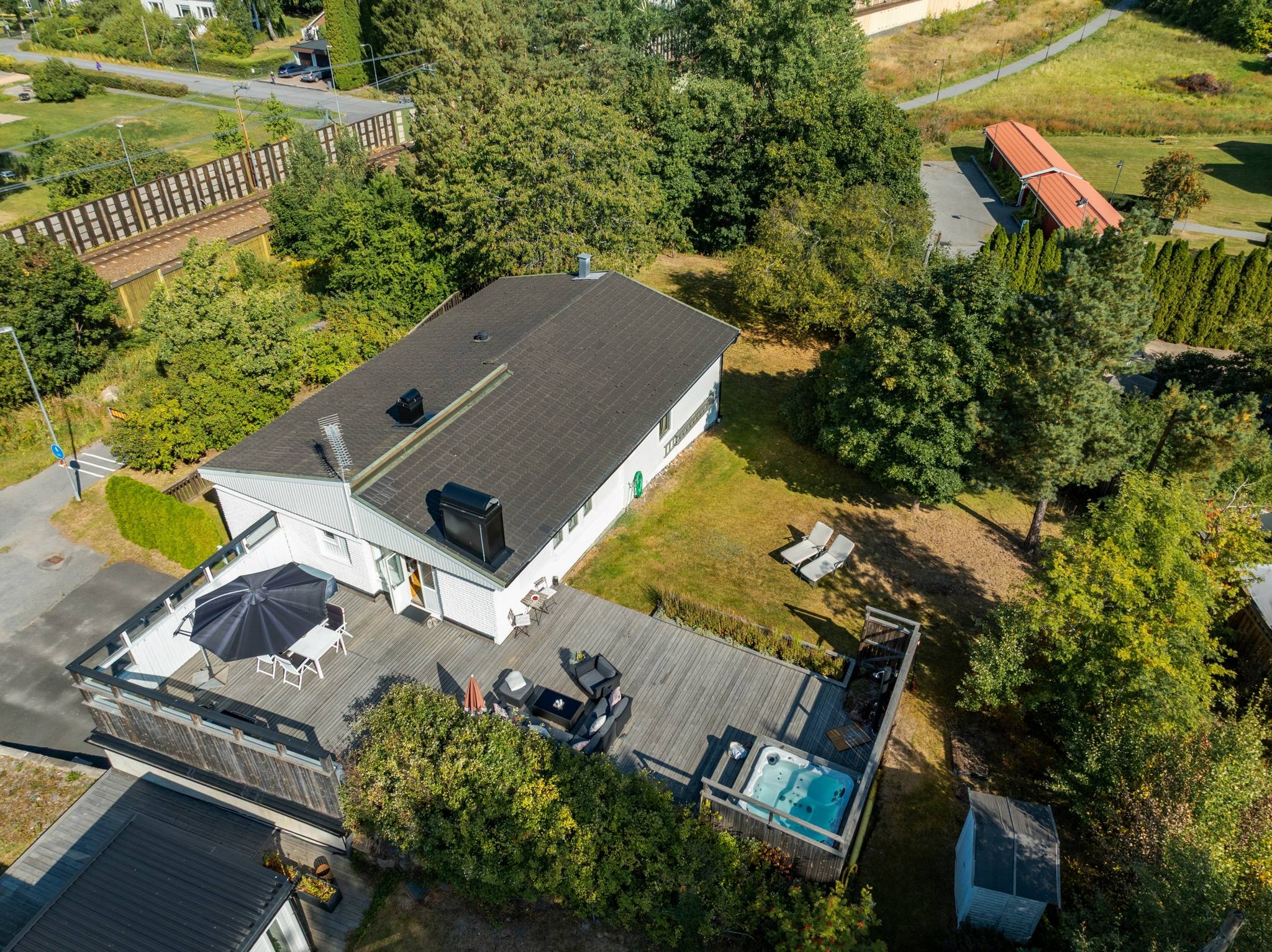 6 rum Villa på Östra Banvägen 44B Enebyberg Danderyds kommun - bild 48