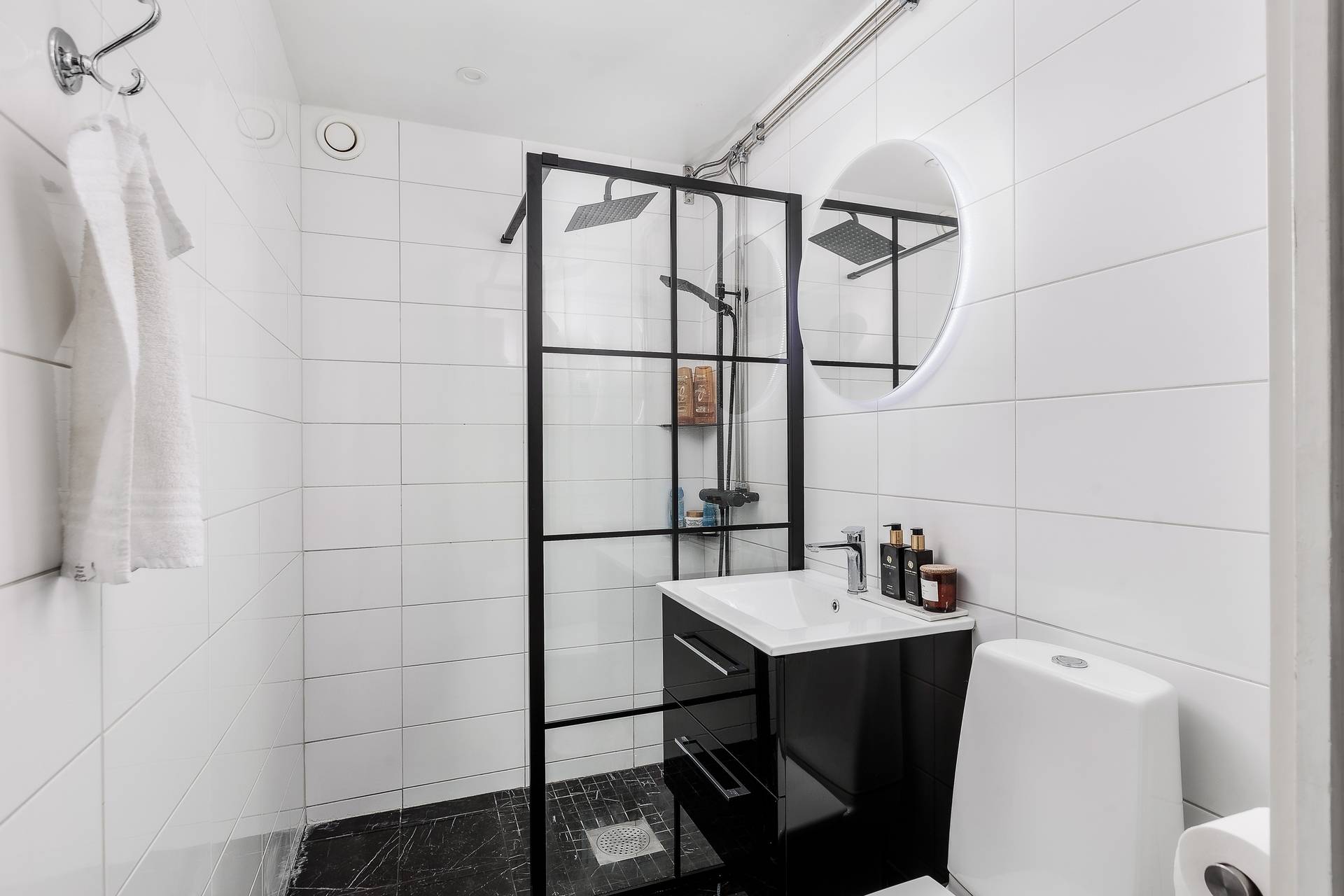 2 rum Lägenhet på Klostergatan 23B Centrum Strängnäs kommun - bild 4