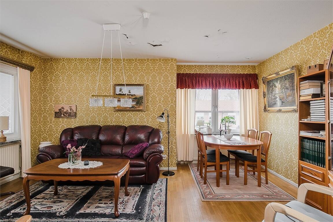 2 rum Lägenhet på Karlagatan 24 B Gamla Staden Lidköpings kommun - bild 2