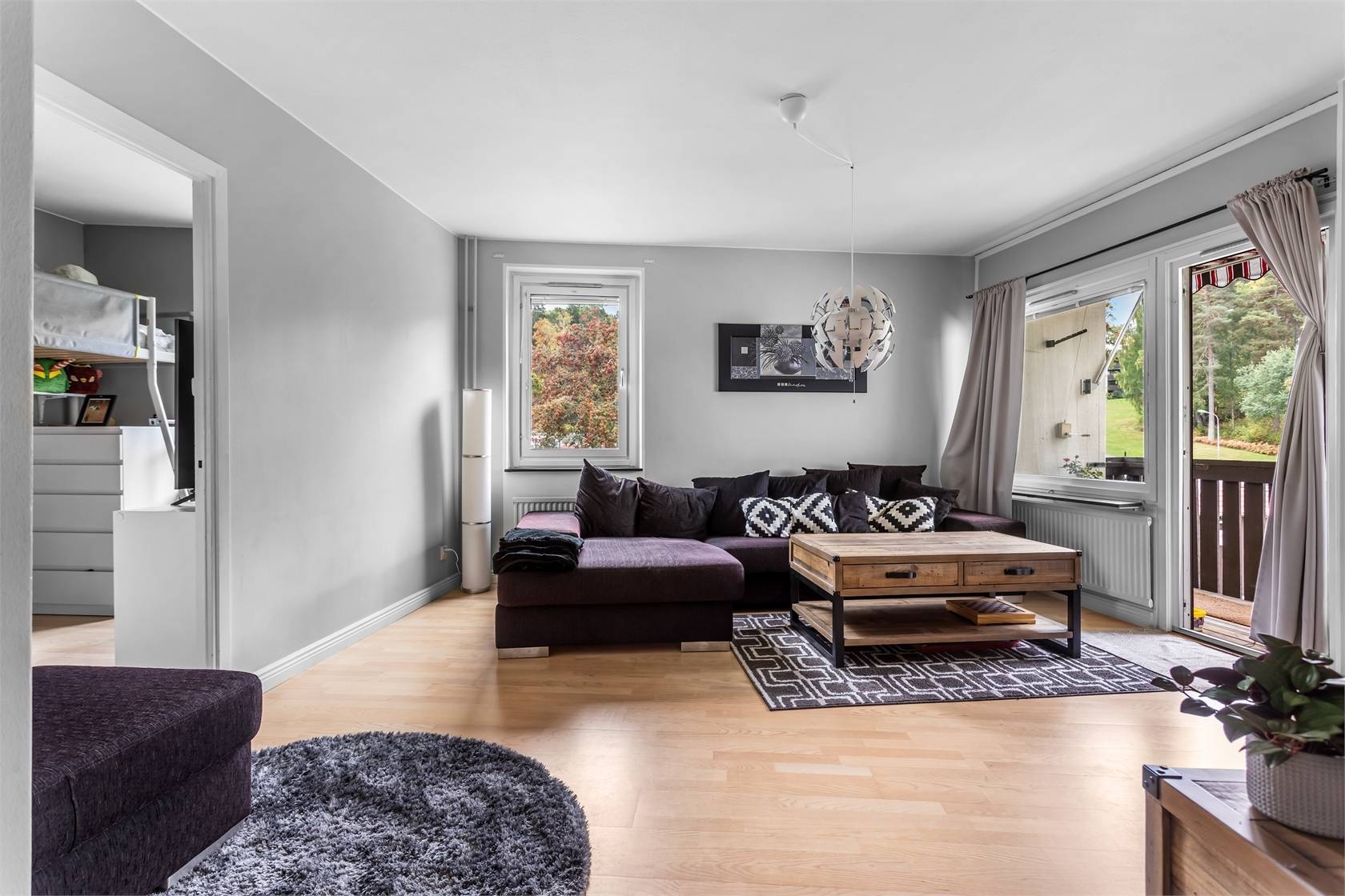 3 rum Lägenhet på Segersjövägen 55 Uttran Botkyrka kommun - bild 1
