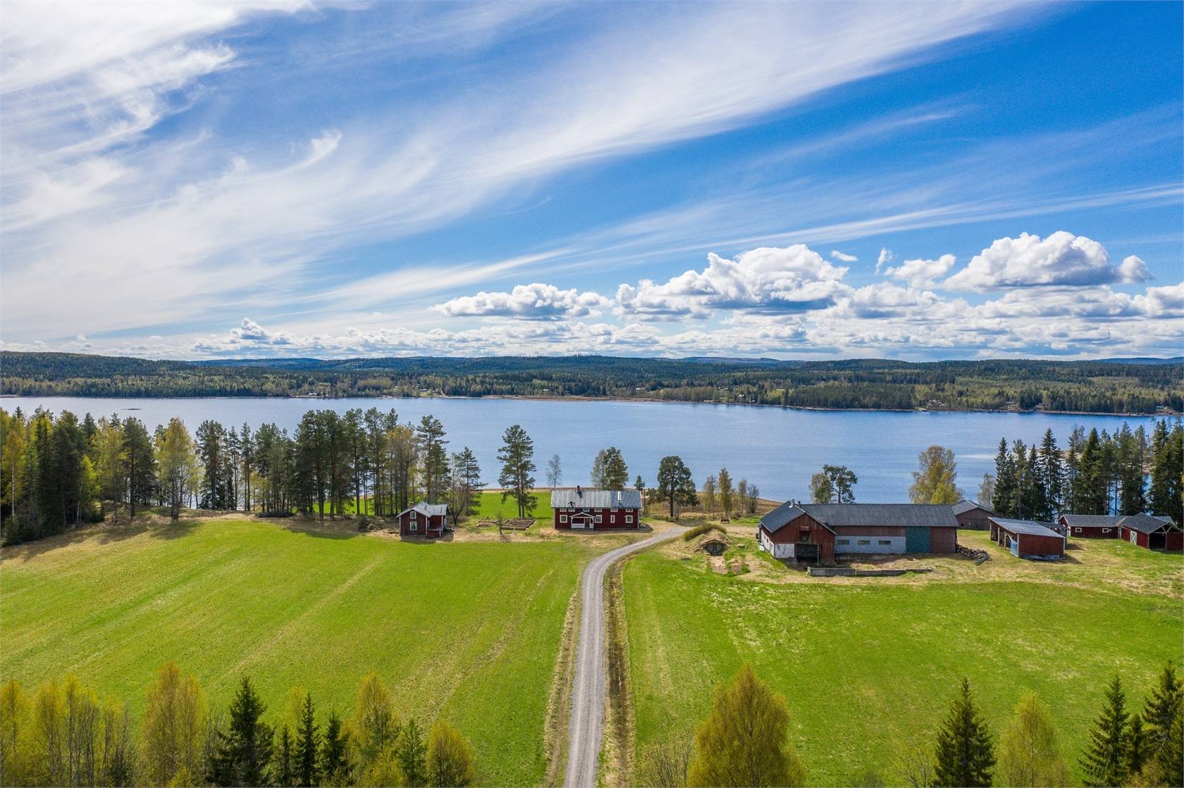 8 rum Gård/skog på Örsviken 112 Sörbygden Bräcke kommun - bild 3