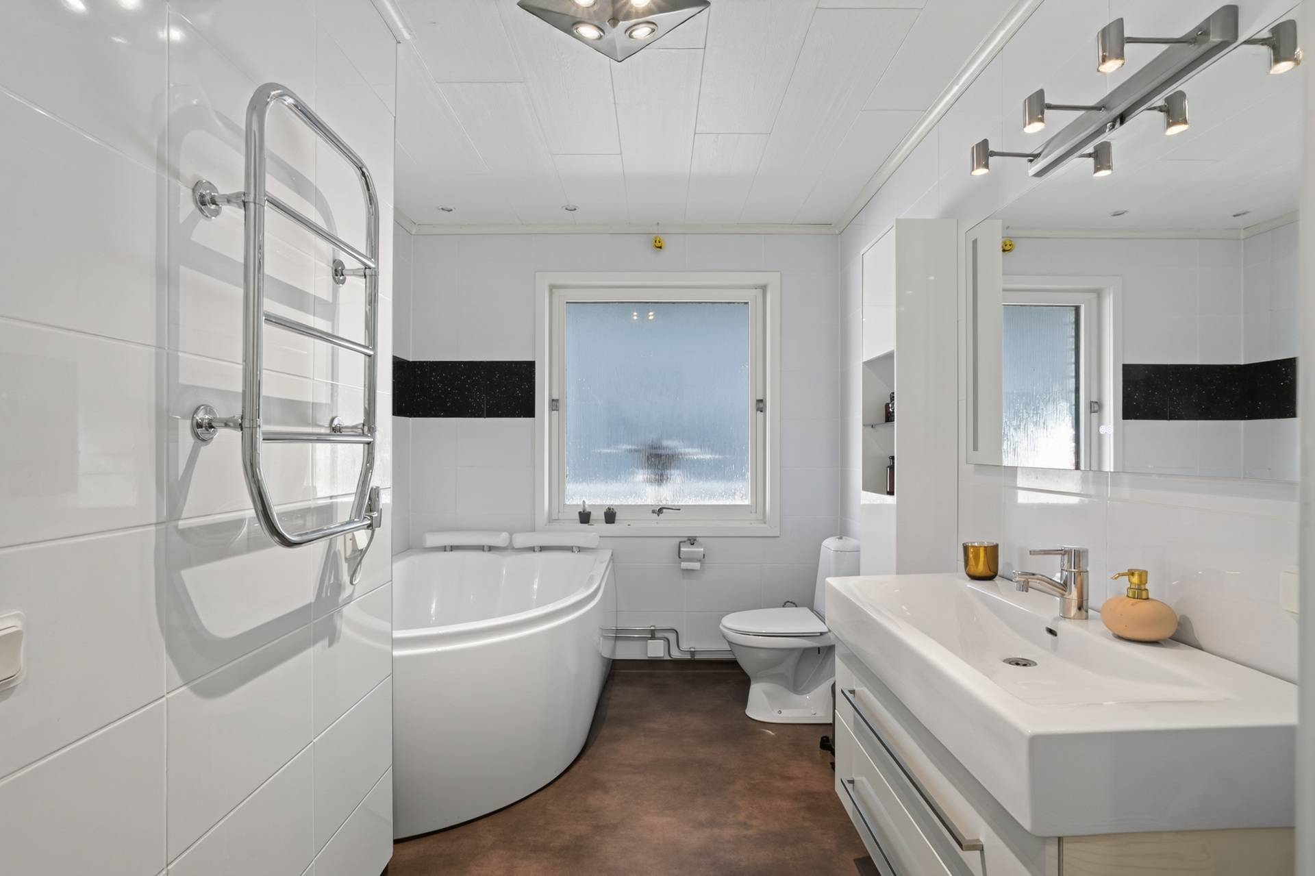 8 rum Villa på Mineralvägen 53 Karlskoga Karlskoga kommun - bild 32