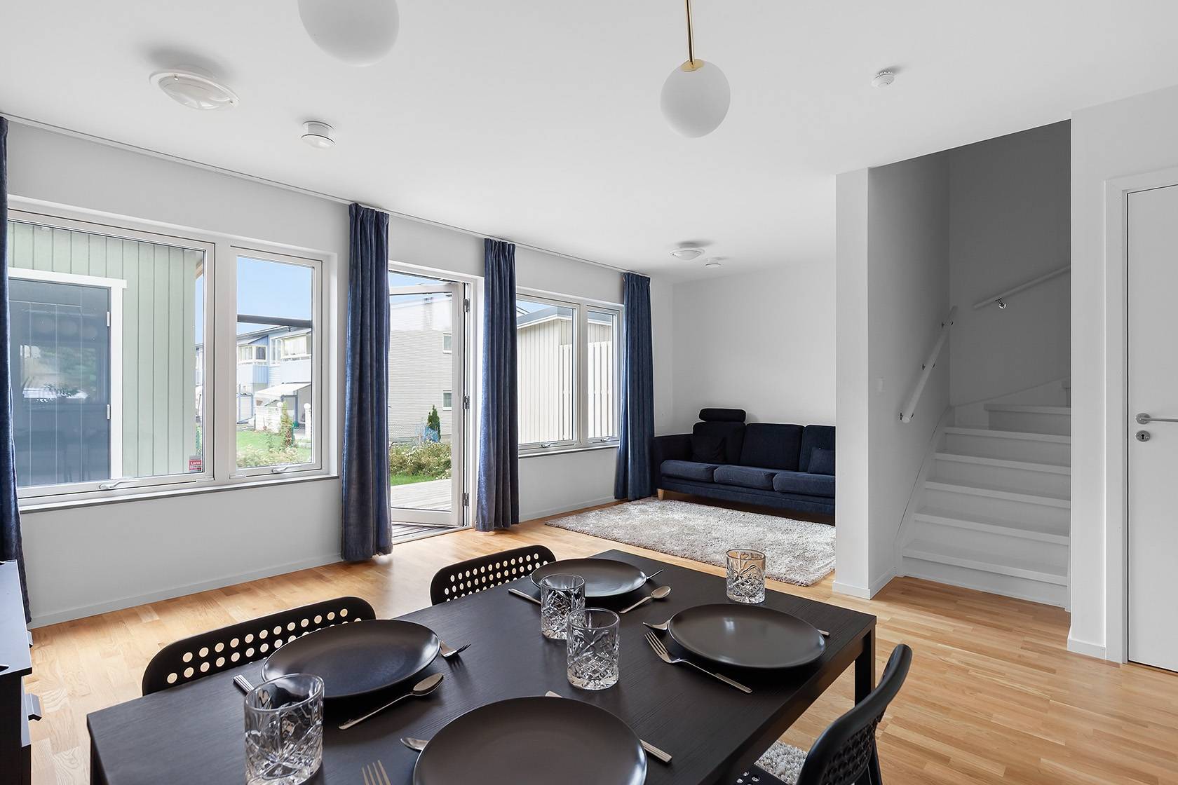 6 rum Radhus på Blå Gatan 39 Centrala Väsby Upplands Väsby kommun - bild 8