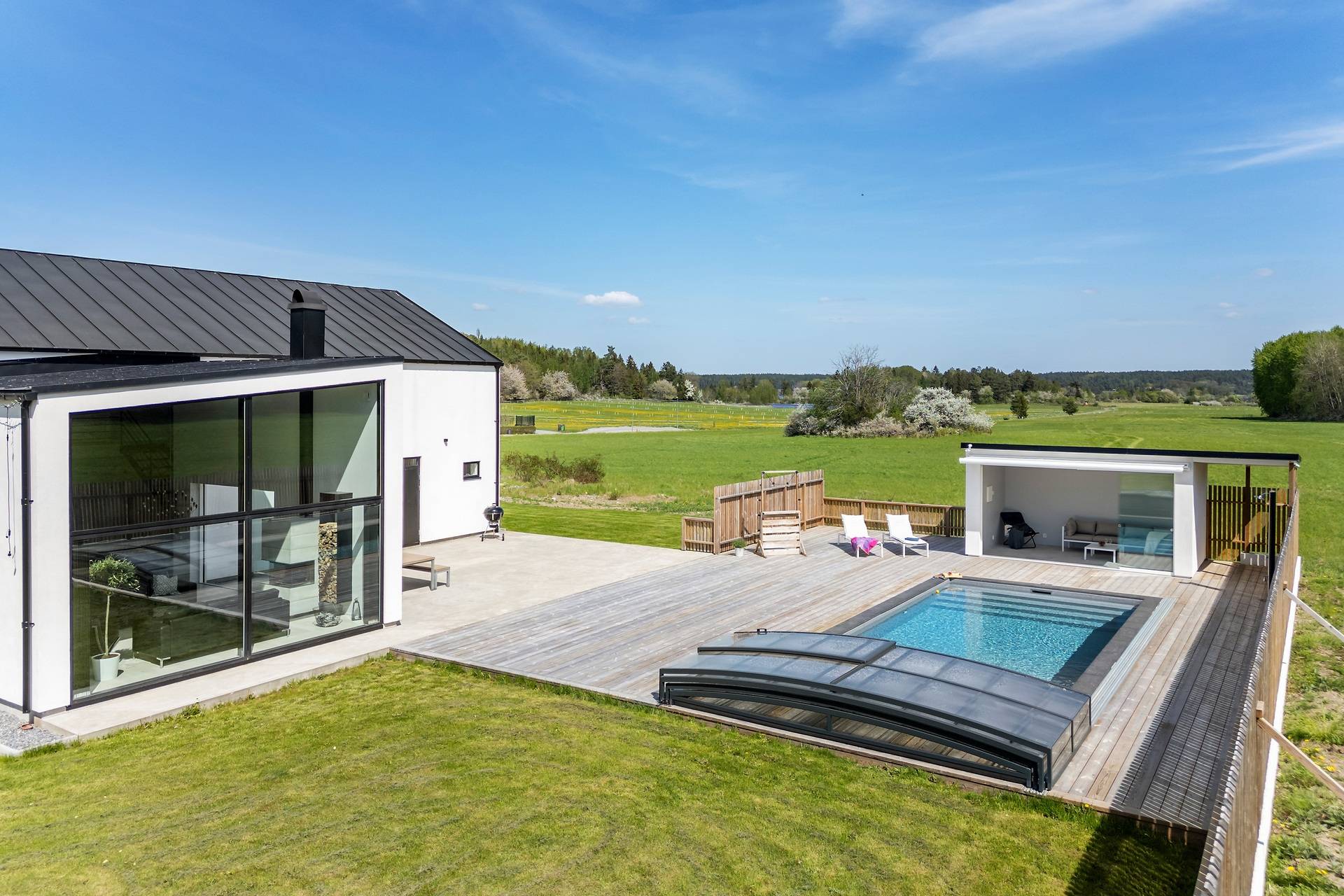 6 rum Villa på Troxhammar byväg 30 Färingsö Troxhammar Ekerö kommun - bild 2