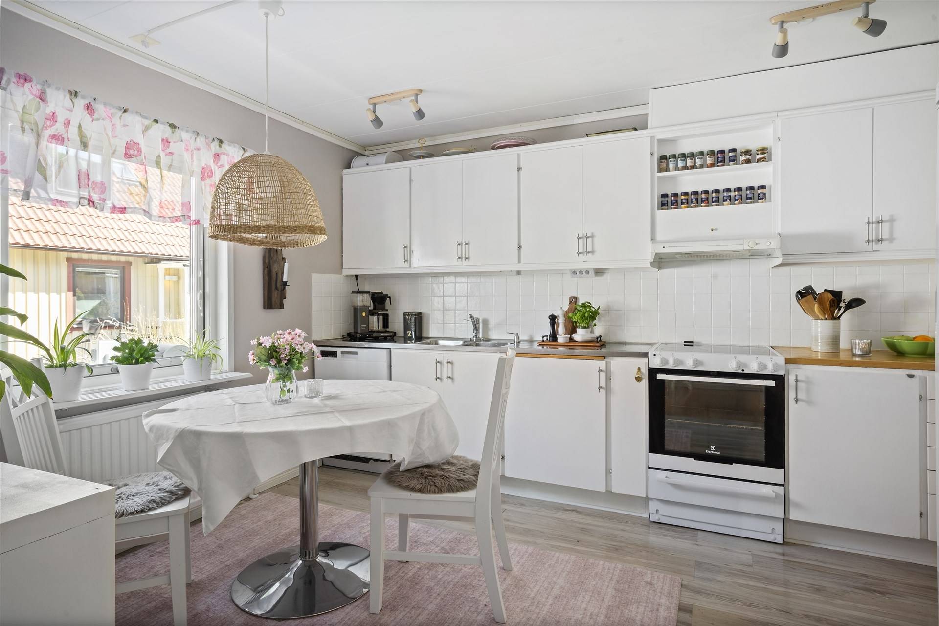 4 rum Radhus på Dragaregränd 11 C Stöpen Skövde kommun - bild 3