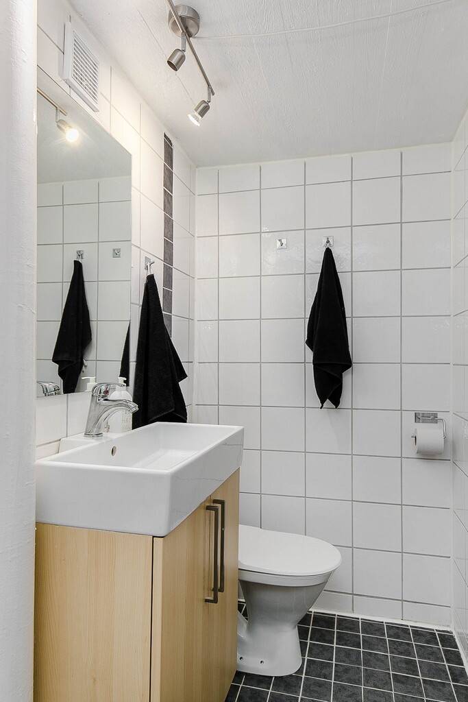 5 rum Villa på Klockaregatan 6 Gamla Staden Lidköpings kommun - bild 31