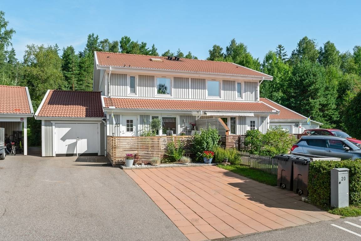 4 rum Parhus på Granitvägen 20 Bålsta - Skörby Håbo kommun - bild 3
