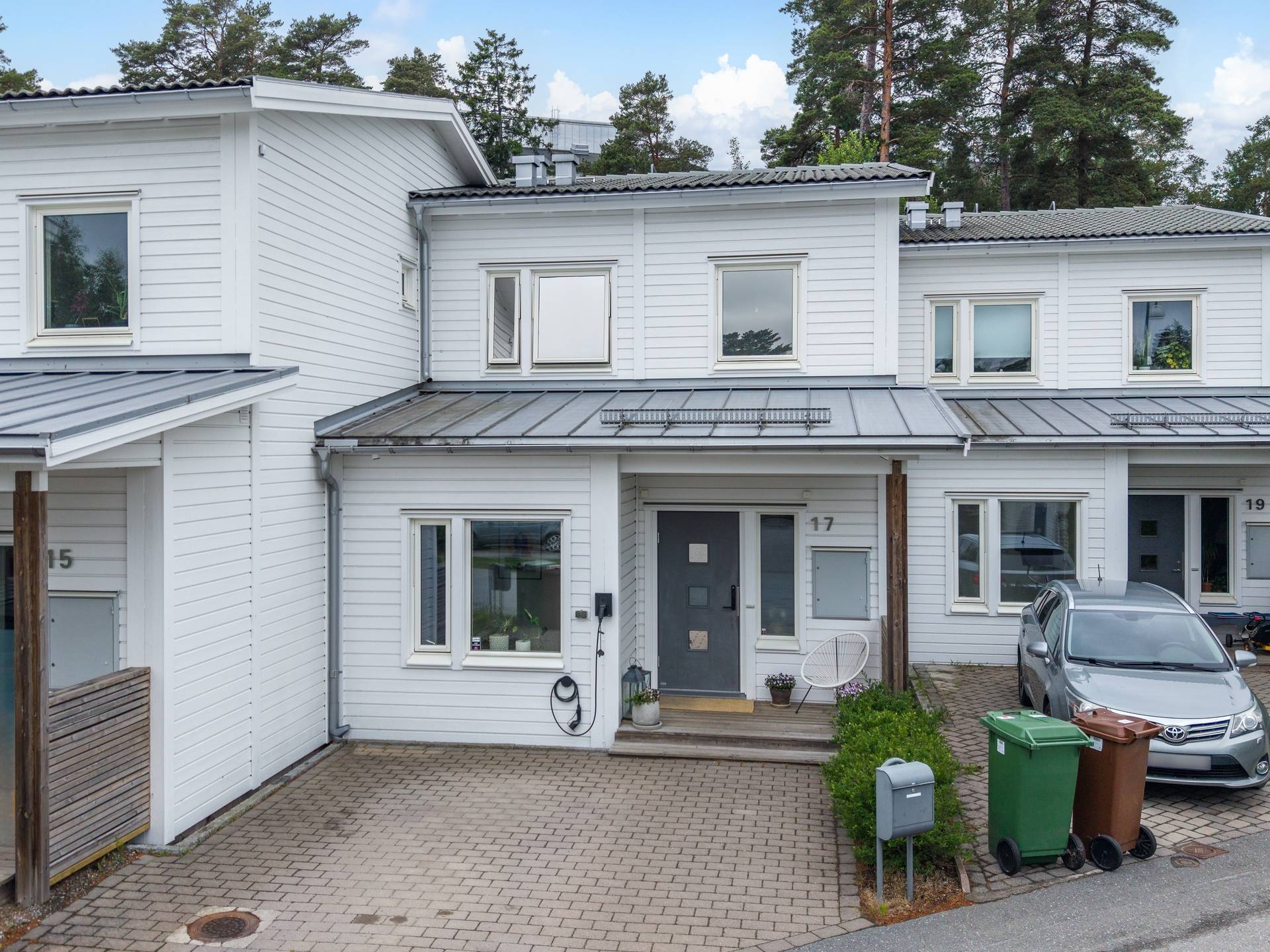 4 rum radhus på Syster Annas väg 17 Brunnby Vik, Upplands Väsby kommun - bild 1