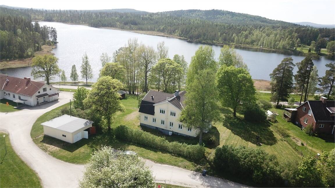 12 rum Villa på Skarpavägen 5 Fredriksberg Ludvika kommun - bild 2