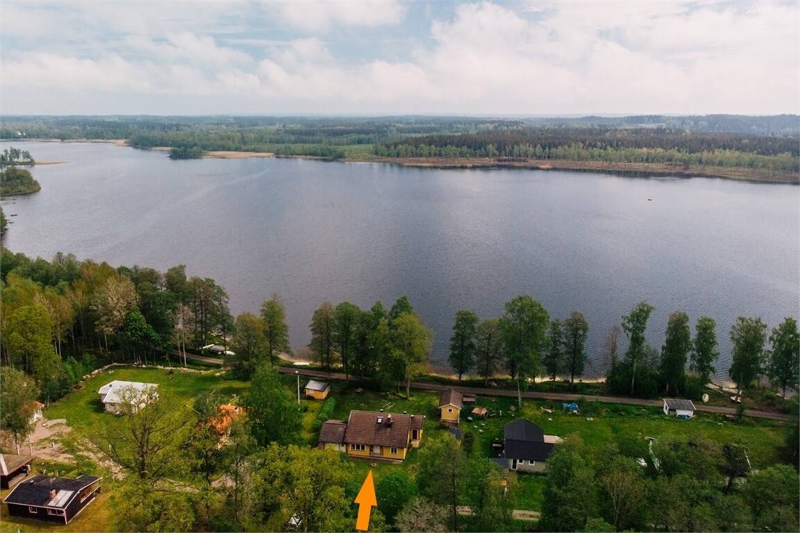 4 rum Vinterbonat fritidshus på Hasselvägen 10 Nabben vid sjön Lönnern Falköpings kommun - bild 3