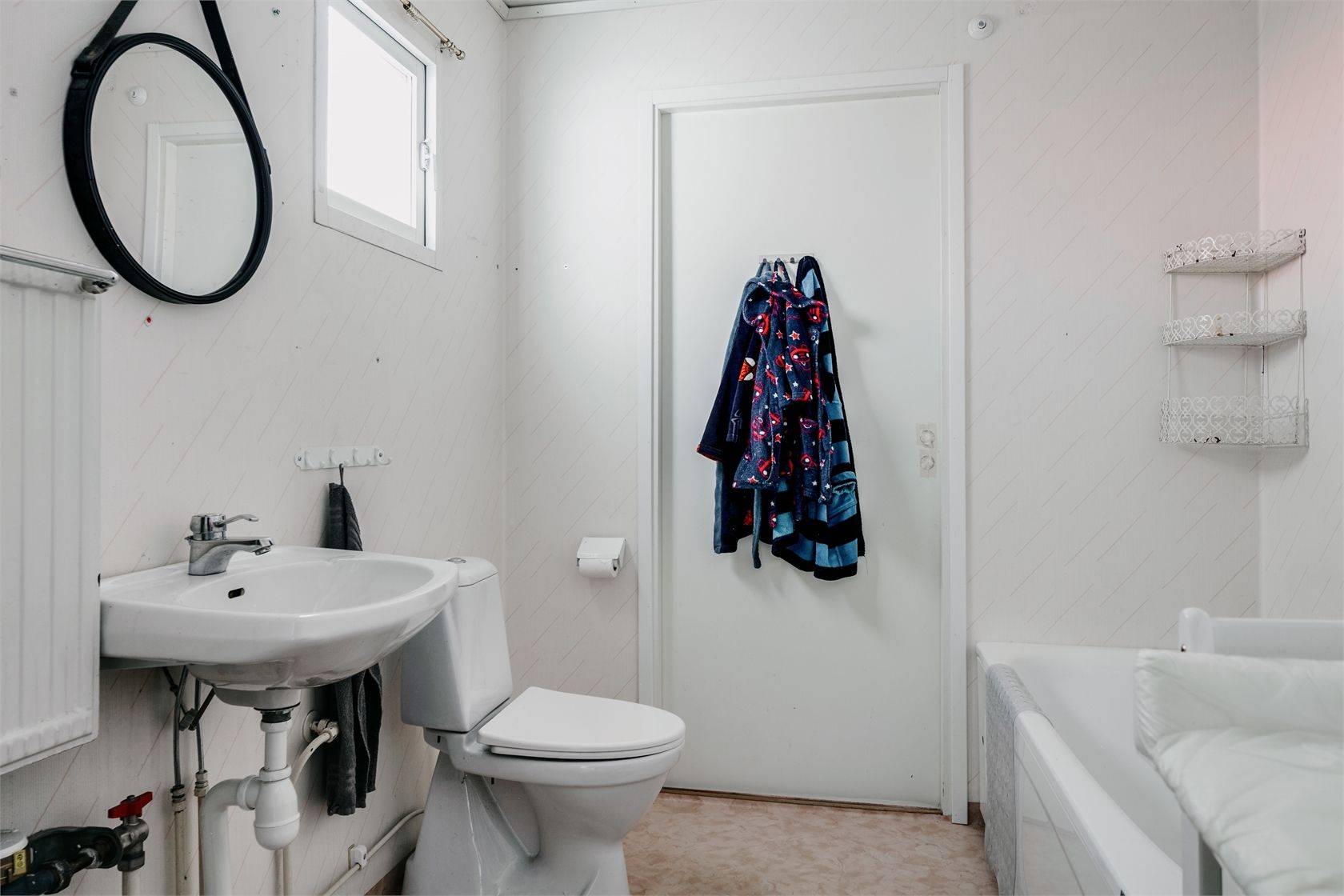 4 rum Kedjehus på Prästbolsvägen 10B Fröjered Tidaholms kommun - bild 11