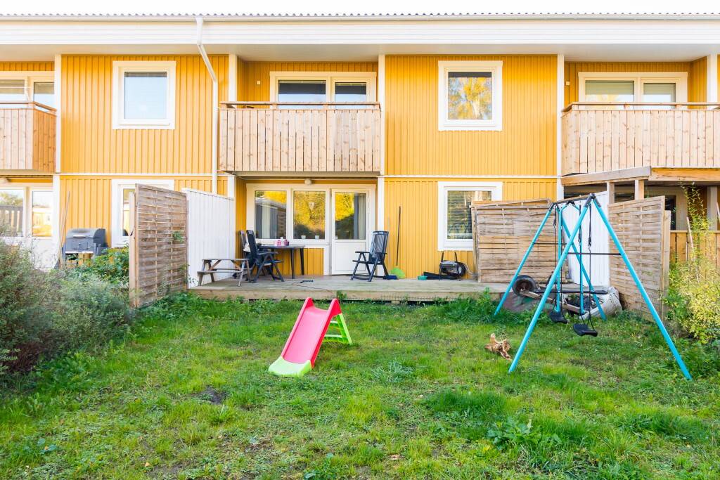 6 rum Lägenhet på Västra Fjärilsvägen 164 Lextorp Trollhättans kommun - bild 2
