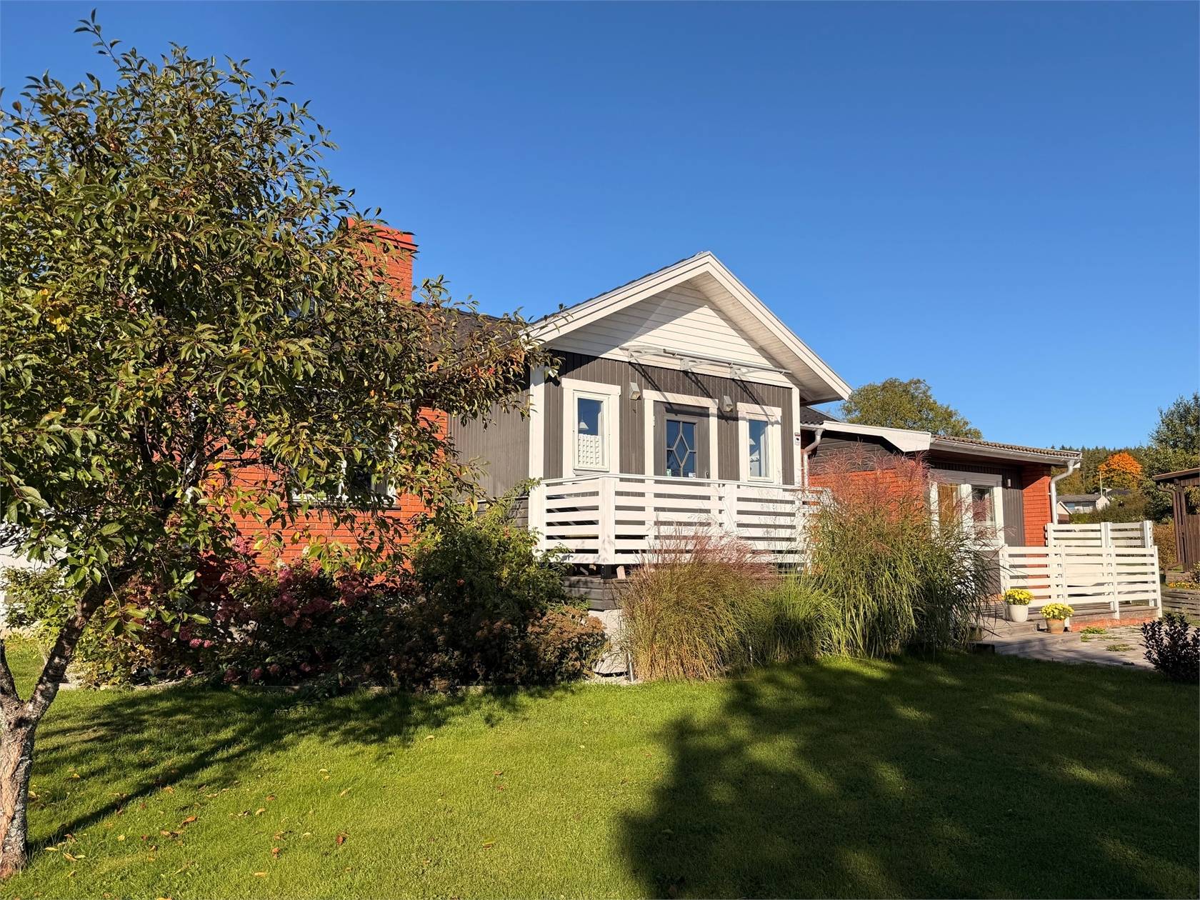 5 rum villa på Bergmästarvägen 37 Nora, Nora kommun - bild 2