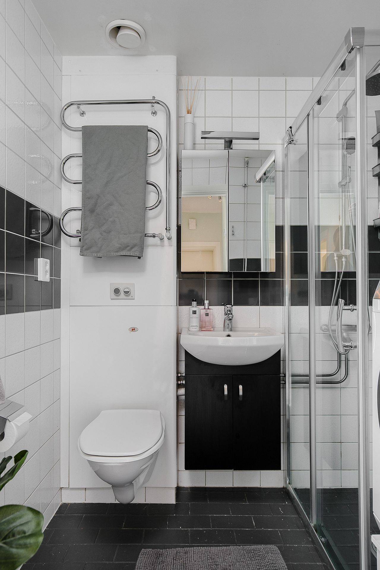 2 rum Lägenhet på Östbygatan 20B Gamla Staden Lidköpings kommun - bild 13